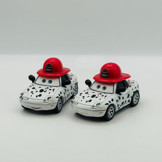 Disney Pixar Cars Toon - DALMATIAN MIA & TIA Rescue Squad Mater - 1:55 Diecast