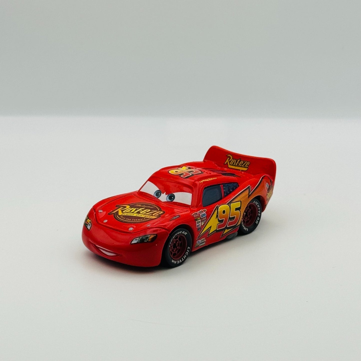 Disney Pixar Cars - DETERMINED LIGHTNING MCQUEEN Angry 2009 - 1:55 Diecast