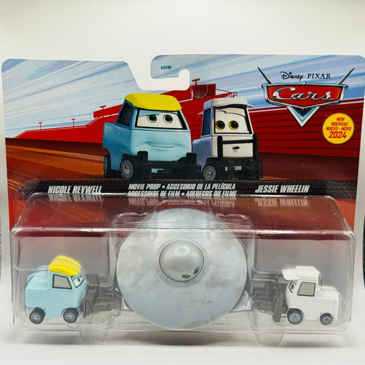 Disney Pixar Cars - MOTHERSHIP UFO MOVIE PROP 2-PACK On The Road - 1:55 Diecast