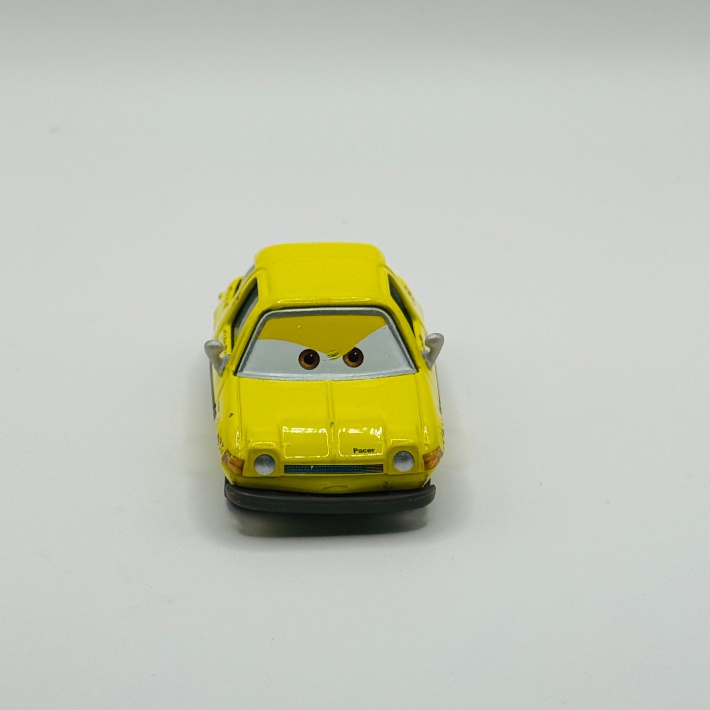Disney Pixar Cars - YELLOW FRED FISBOWSKI PACER & HOLLEY SHIFTWELL -1:55 Diecast