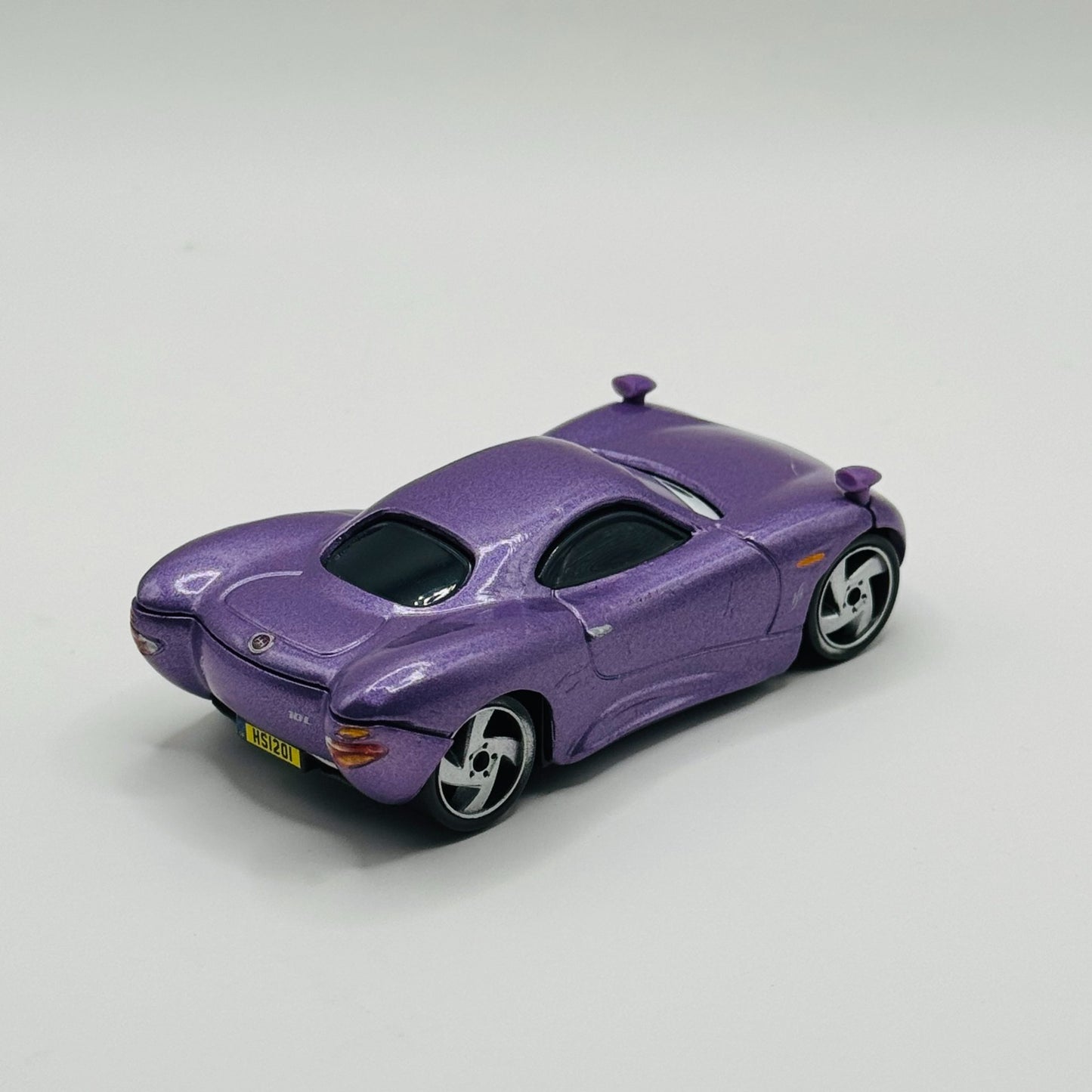 Disney Pixar Cars - YELLOW FRED FISBOWSKI PACER & HOLLEY SHIFTWELL -1:55 Diecast