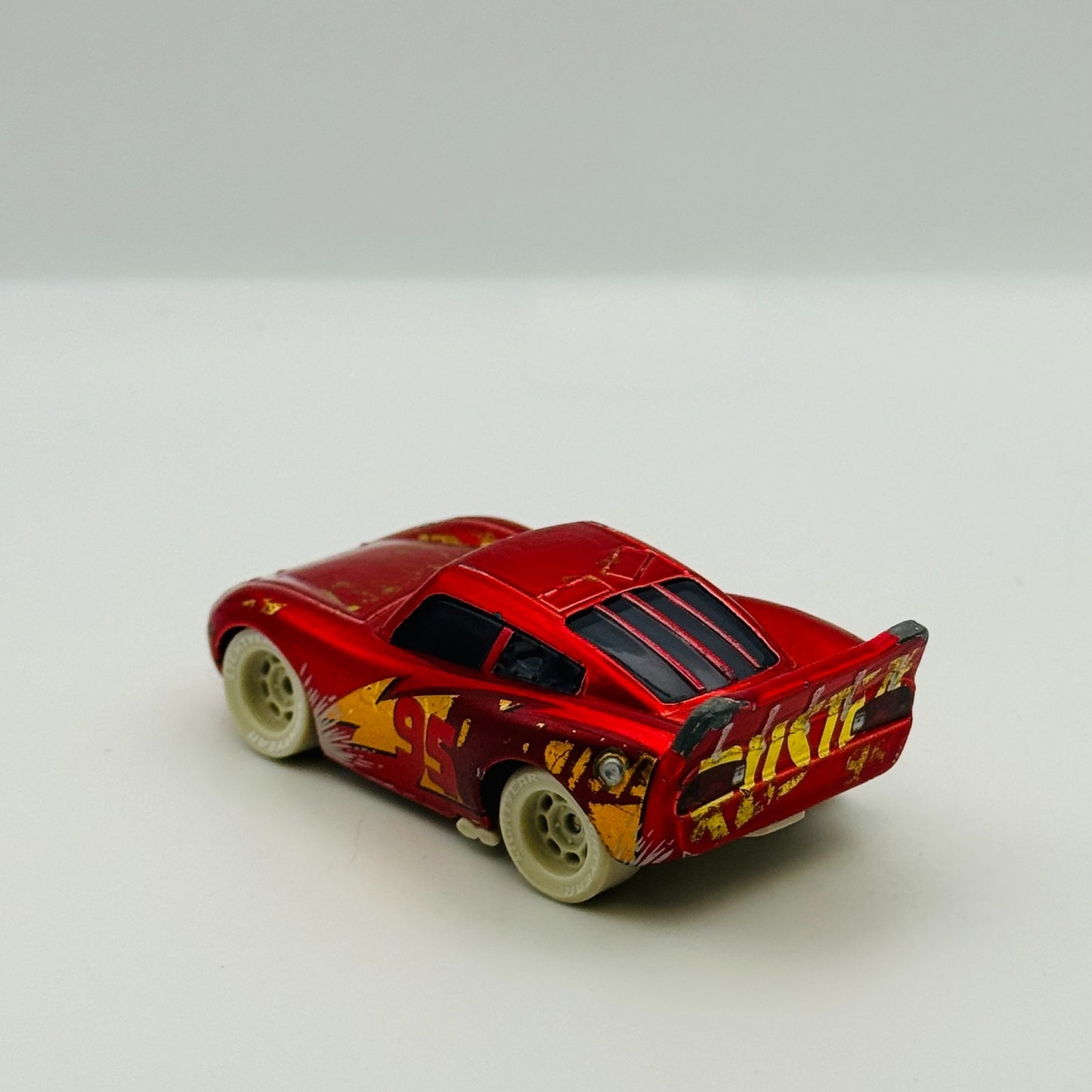 Disney Pixar Cars - SANDY FIREBALL BEACH RRC MCQUEEN - 1:55 Diecast *Bent Wheel*