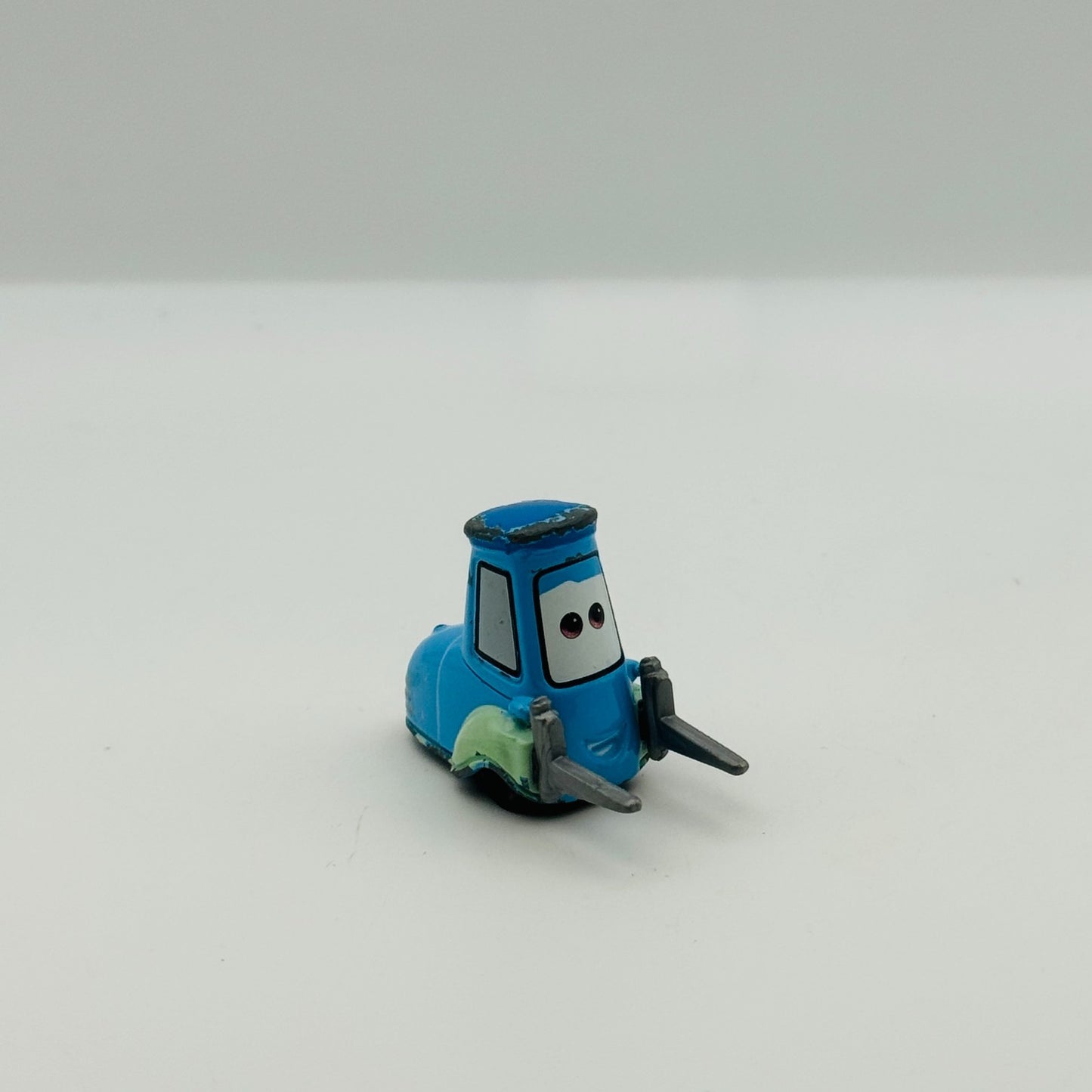 Disney Pixar Cars - GUIDO - 1:55 Diecast