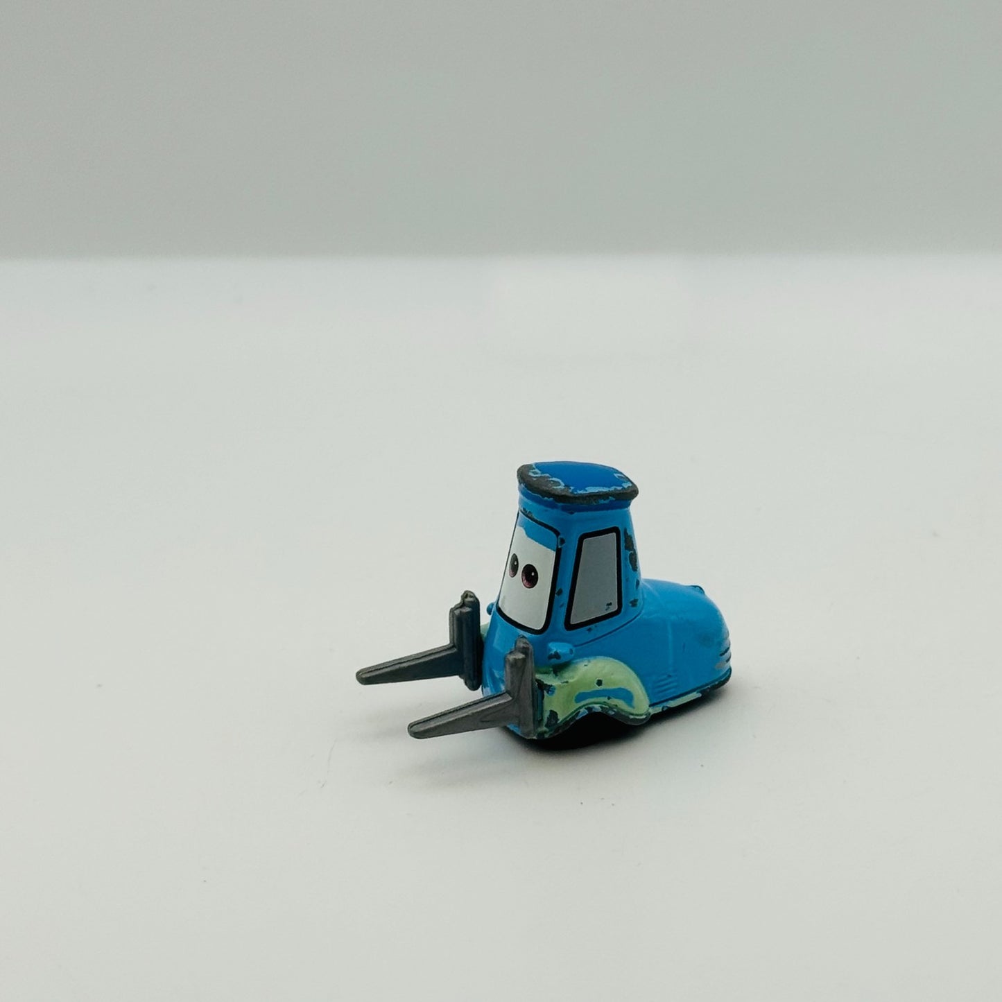 Disney Pixar Cars - GUIDO - 1:55 Diecast