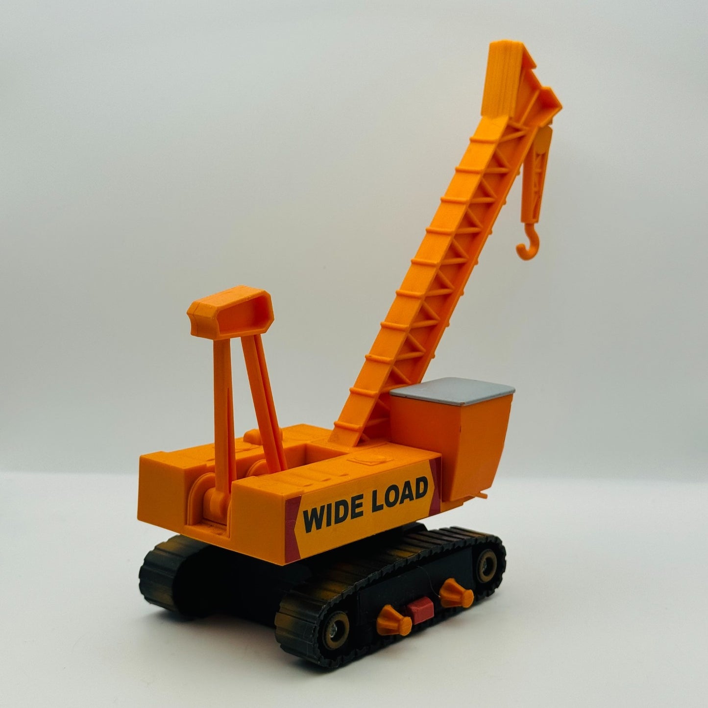 Disney Pixar Cars Toon - CIITY-SAN CRANE Tokyo Mater Ninja Knockout - 1:55 Scale