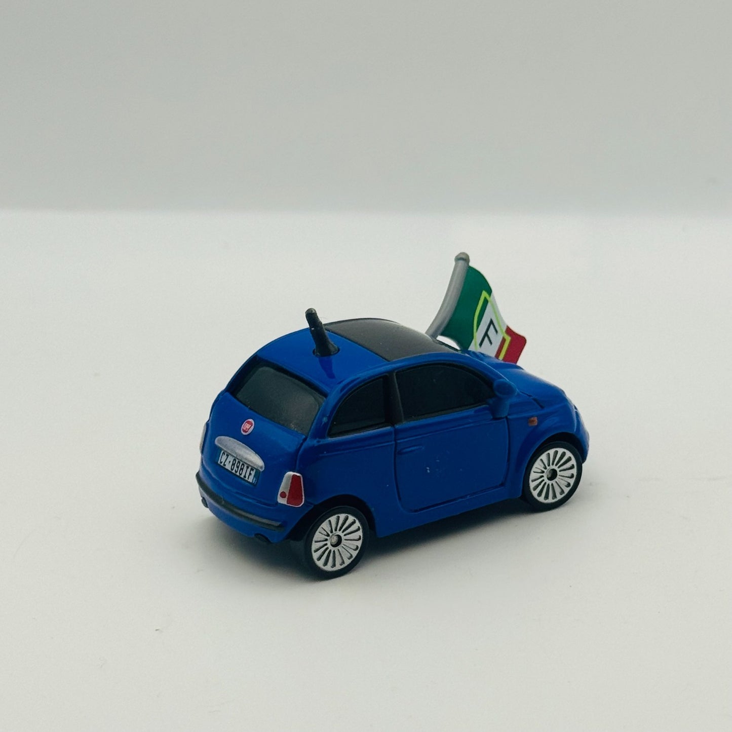 Disney Pixar Cars - WORLD GRAND PRIX ALBERTO JEFF LEWIS *Vietnam* - 1:55 Diecast