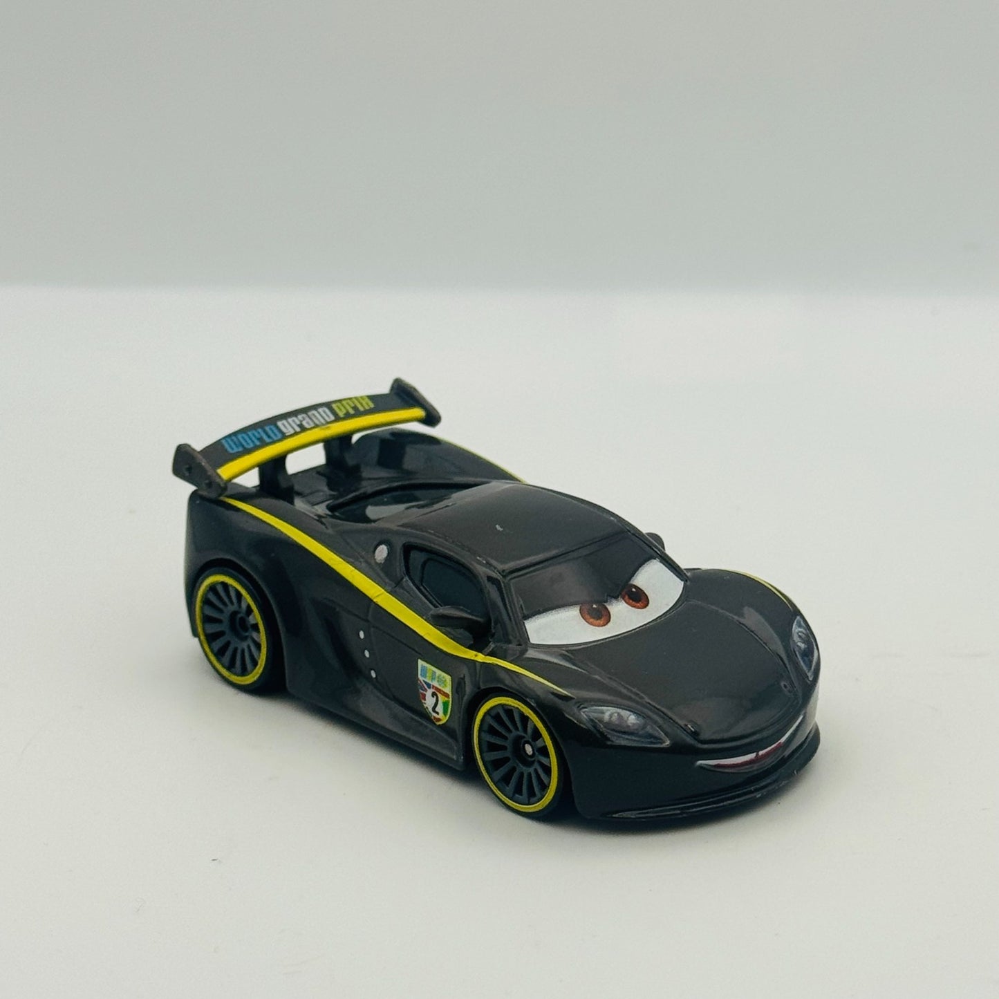 Disney Pixar Cars - WORLD GRAND PRIX ALBERTO JEFF LEWIS *Vietnam* - 1:55 Diecast