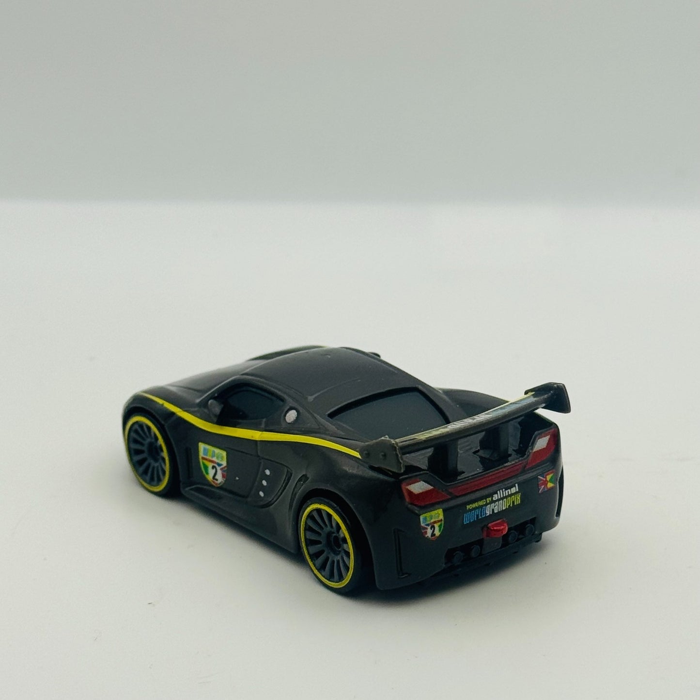 Disney Pixar Cars - WORLD GRAND PRIX ALBERTO JEFF LEWIS *Vietnam* - 1:55 Diecast