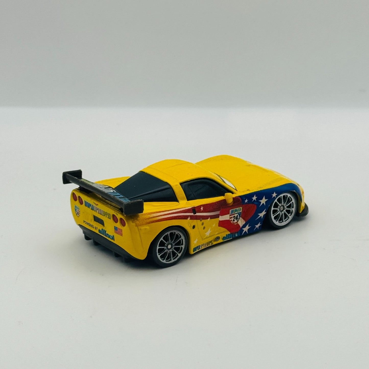 Disney Pixar Cars - WORLD GRAND PRIX ALBERTO JEFF LEWIS *Vietnam* - 1:55 Diecast