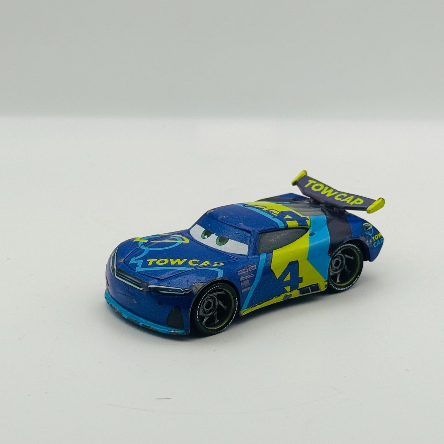 Disney Pixar Cars - J.D. MCPILLAR TOW CAP Next Gen China WINDOWBARS 1:55 Diecast
