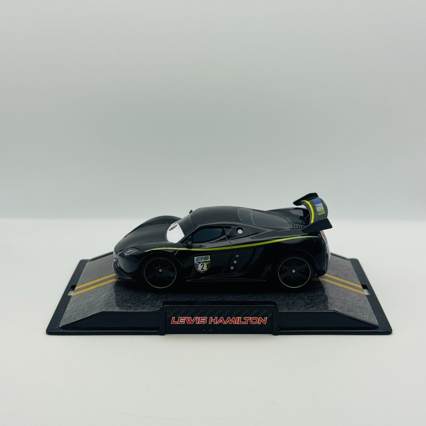 Disney Pixar Cars - LEWIS HAMILTON WGP Disney Store - 1:43 Diecast