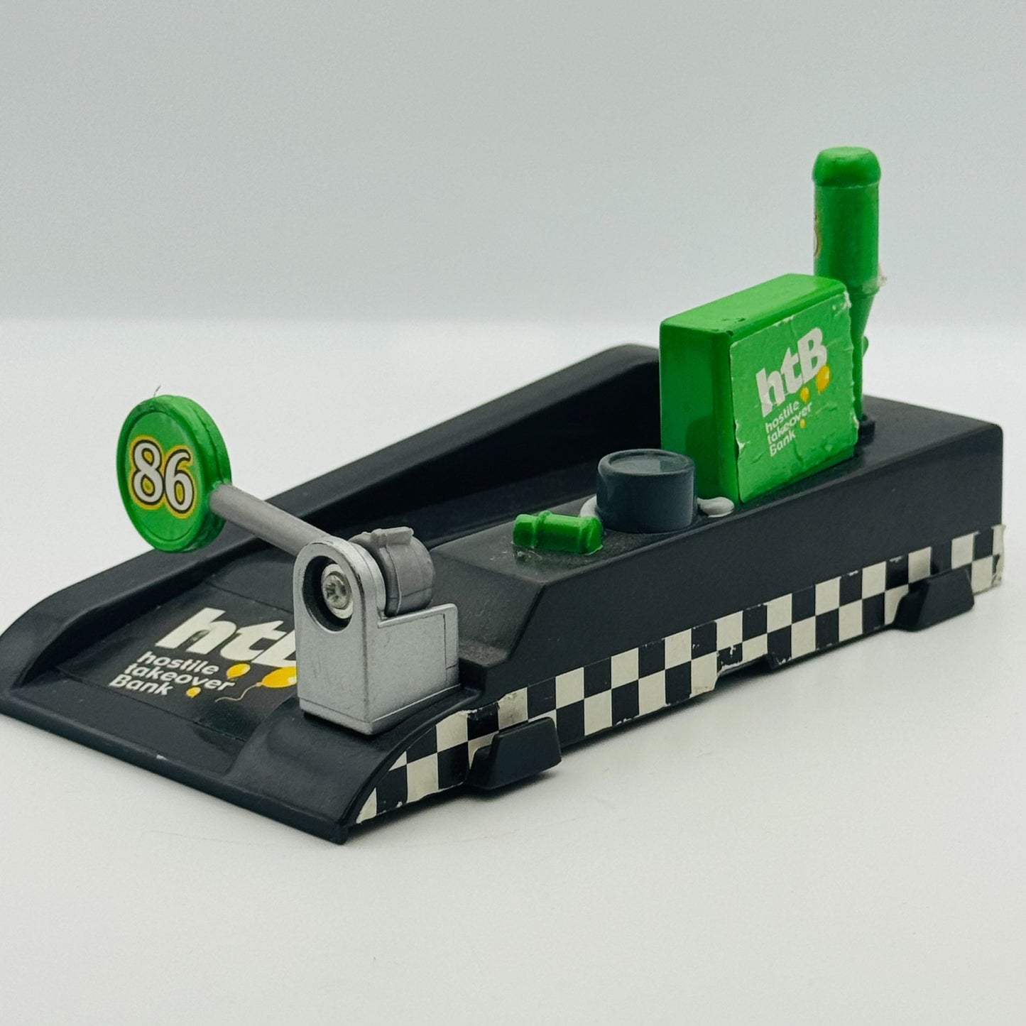 Disney Pixar Cars - CHICK HICKS PIT-RACE OFF LAUNCHER Piston Cup - 1:55 Diecast