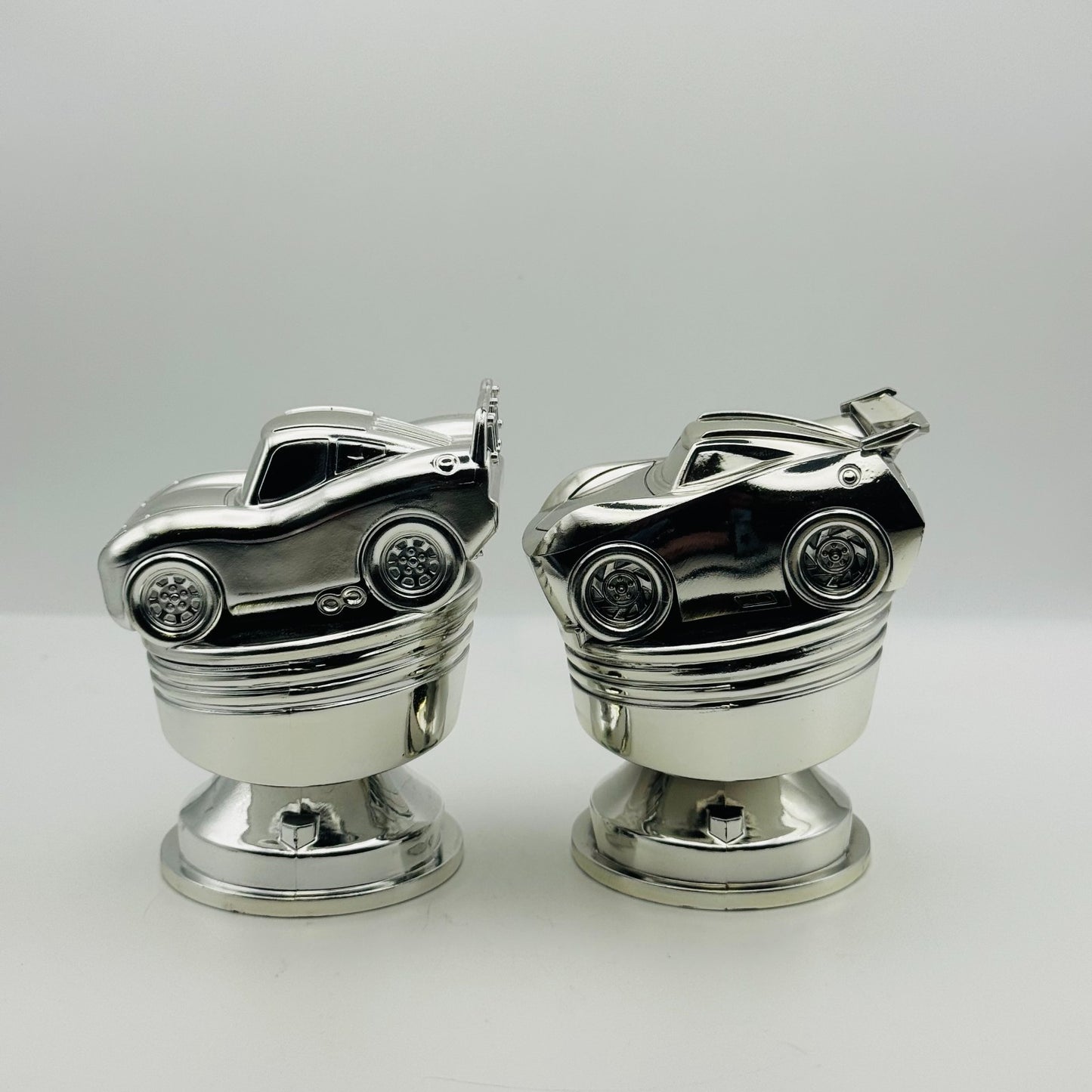 Disney Pixar Cars - CARS 3 CHROME MCQUEEN & JACKSON STORM DISPLAY PROPS PLASTIC