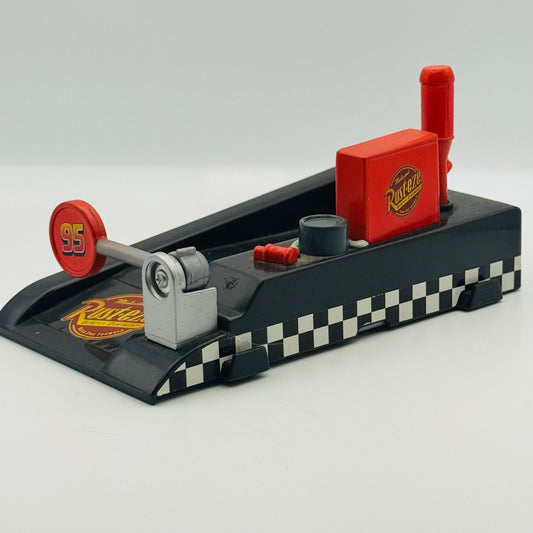 Disney Pixar Cars RUSTEZE MCQUEEN PIT-RACE OFF LAUNCHER Piston Cup 1:55 Diecast