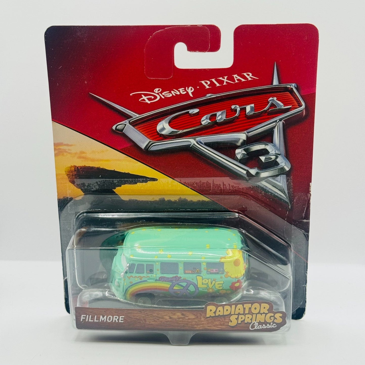 Disney Pixar Cars - RADIATOR SPRINGS CLASSIC FILLMORE Cars 3 2017 - 1:55 Diecast