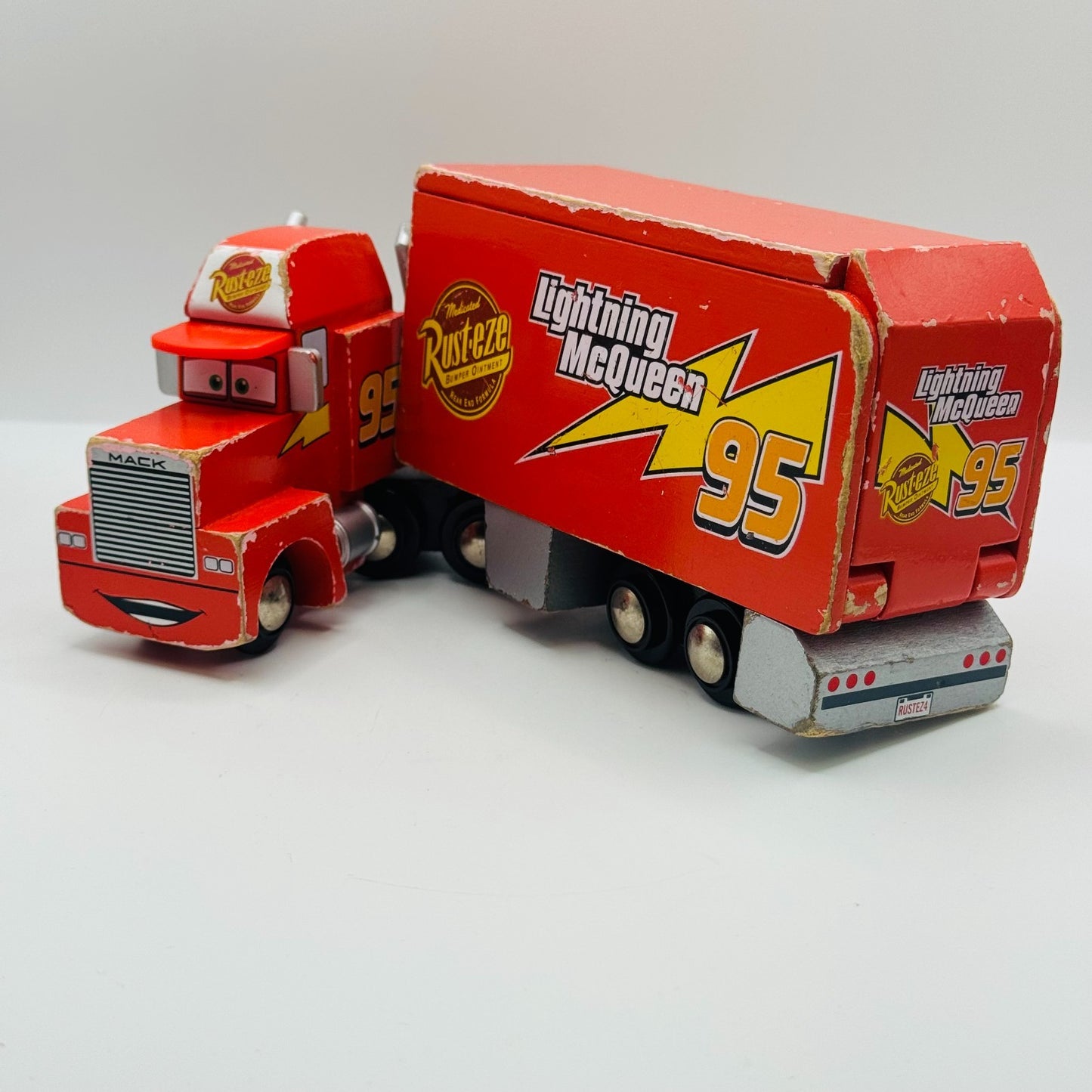 Disney Pixar Cars - WOOD MACK HAULER & MCQUEEN - Wooden Toys R Us