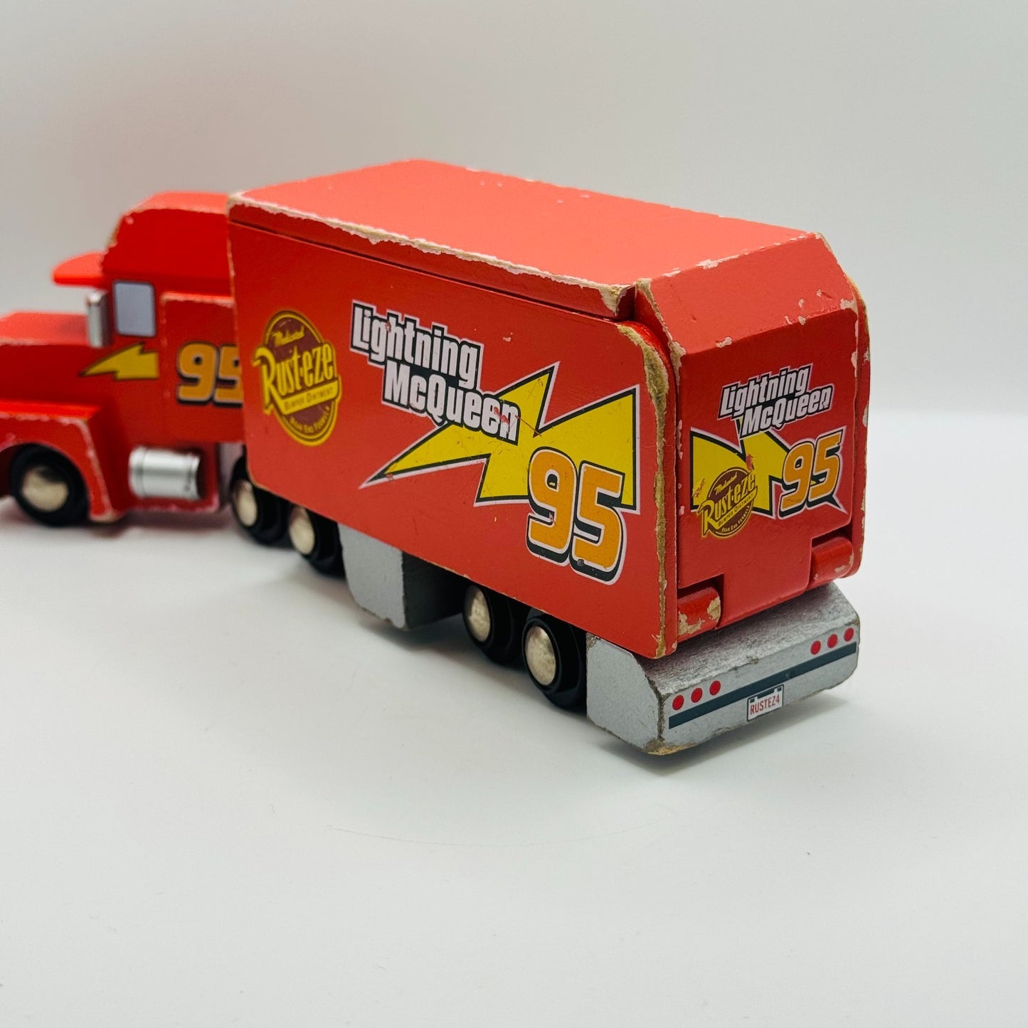 Disney Pixar Cars - WOOD MACK HAULER & MCQUEEN - Wooden Toys R Us