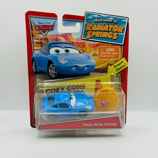 Disney Pixar Cars WELCOME TO RADIATOR SPRINGS SALLY W/ TATTOO TABLE 1:55 Diecast