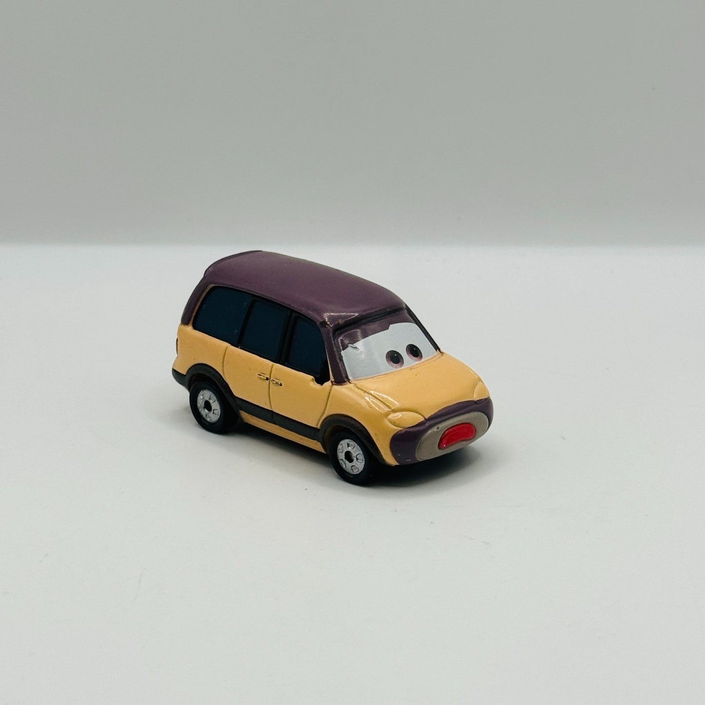 Disney Pixar Cars - CURCUS VAN *NO STAMP* BACKDOOR PROTOTYPE - 1:55 Diecast