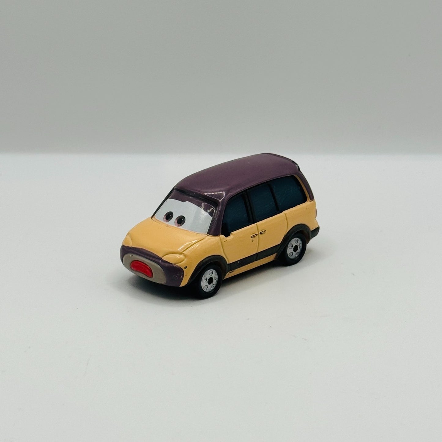 Disney Pixar Cars - CURCUS VAN *NO STAMP* BACKDOOR PROTOTYPE - 1:55 Diecast