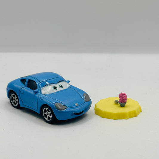 Disney Pixar Cars - SALLY WITH TABLE Wheel Well Motel - 1:55 Diecast
