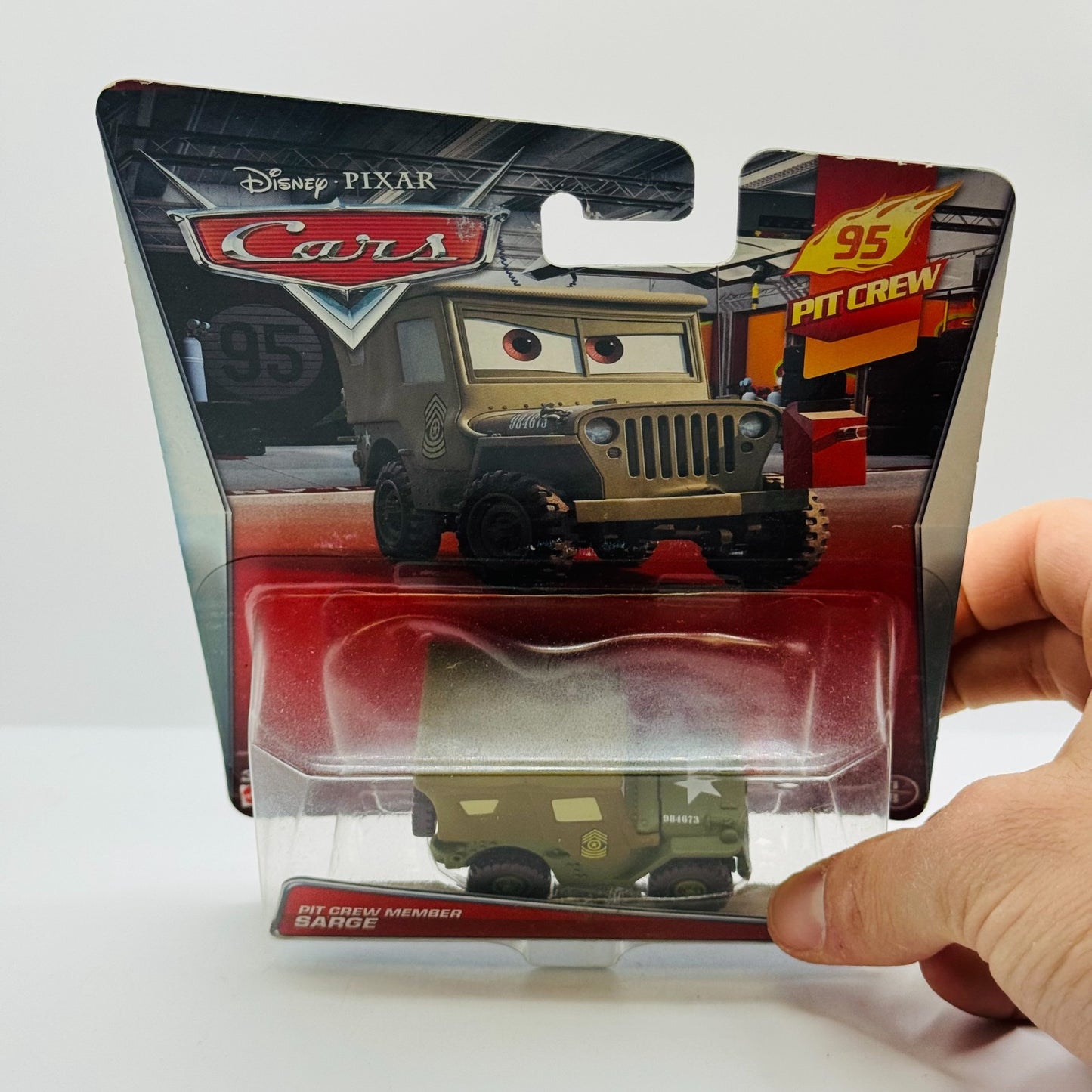 Disney Pixar Cars - PIT CREW MEMBER SARGE Team 95 Pit Crew 2015 - 1:55 Diecast