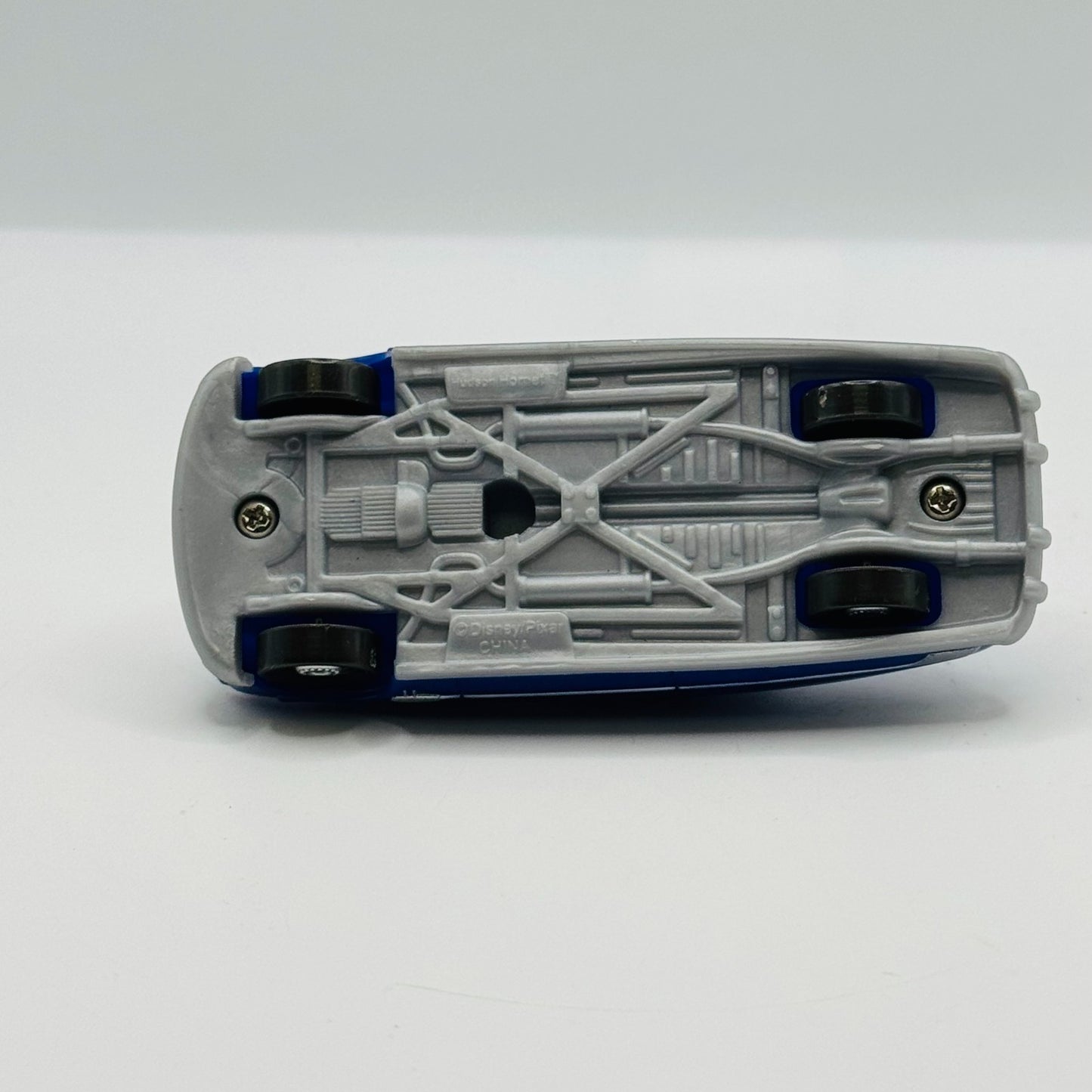 Disney Pixar Cars - MEGA MACK PLAYTOWN DOC HUDSON - 1:55 Scale Plastic