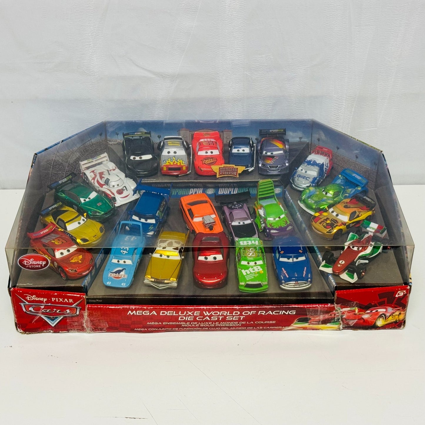 Disney Pixar Cars - MEGA DELUXE WORLD OF RACING SET Disney Store - 1:43 Diecast