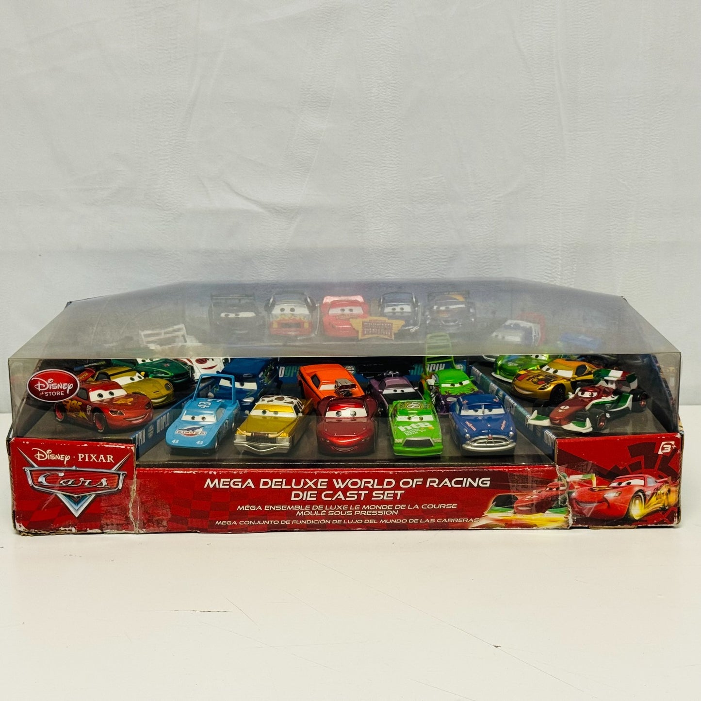 Disney Pixar Cars - MEGA DELUXE WORLD OF RACING SET Disney Store - 1:43 Diecast