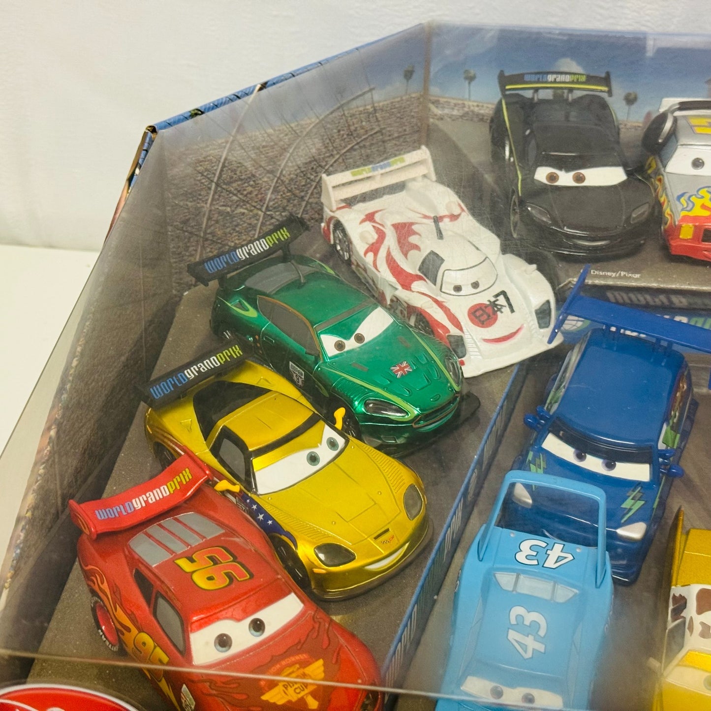 Disney Pixar Cars - MEGA DELUXE WORLD OF RACING SET Disney Store - 1:43 Diecast