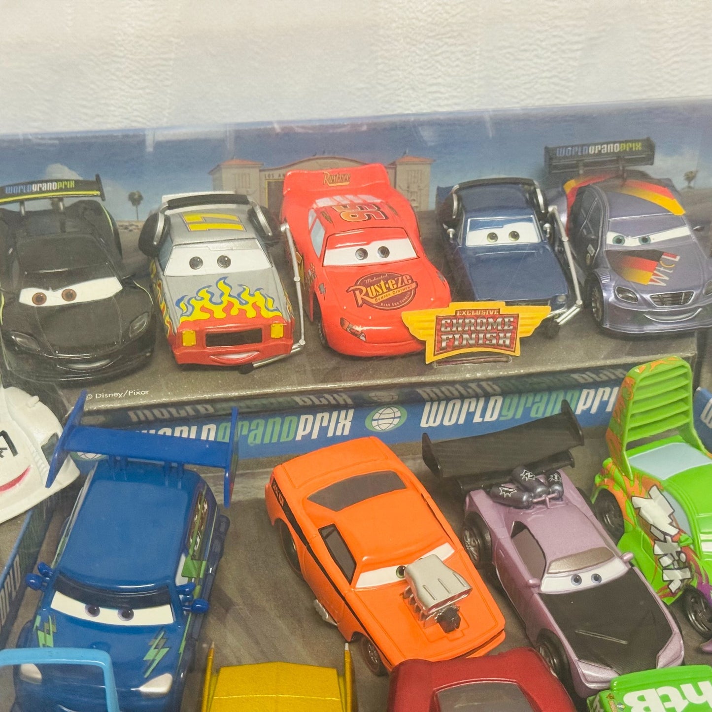 Disney Pixar Cars - MEGA DELUXE WORLD OF RACING SET Disney Store - 1:43 Diecast