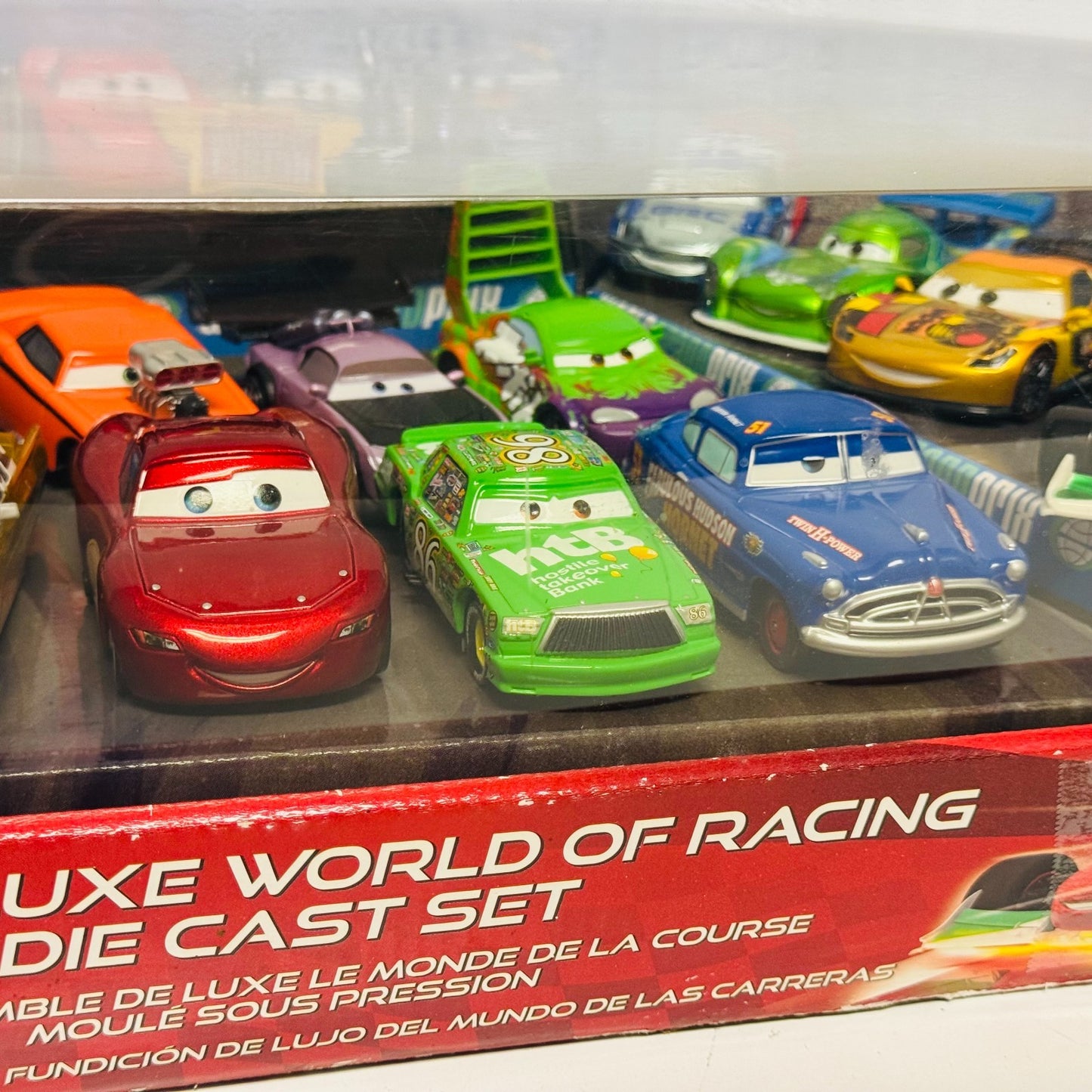 Disney Pixar Cars - MEGA DELUXE WORLD OF RACING SET Disney Store - 1:43 Diecast