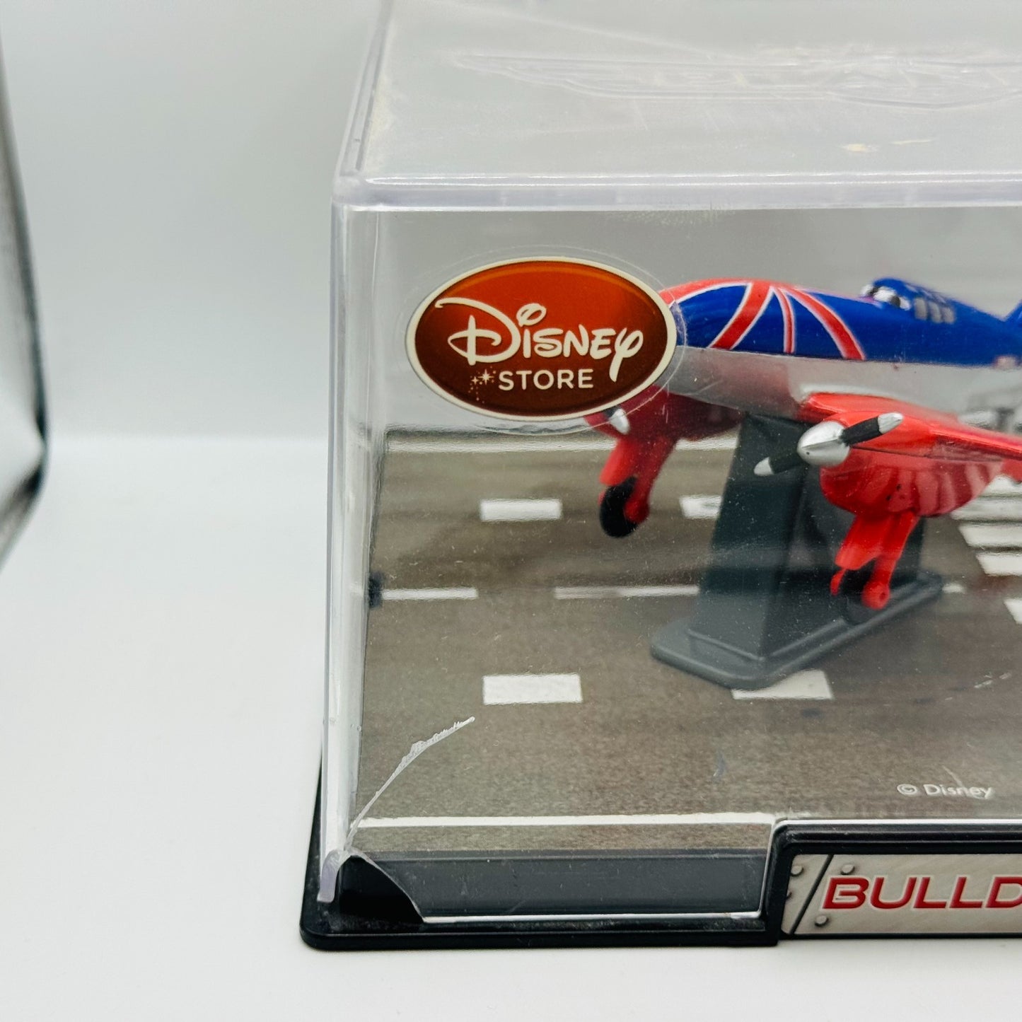 Disney Planes & Pixar Cars - BULLDOG Disney Store - 1:43 Diecast