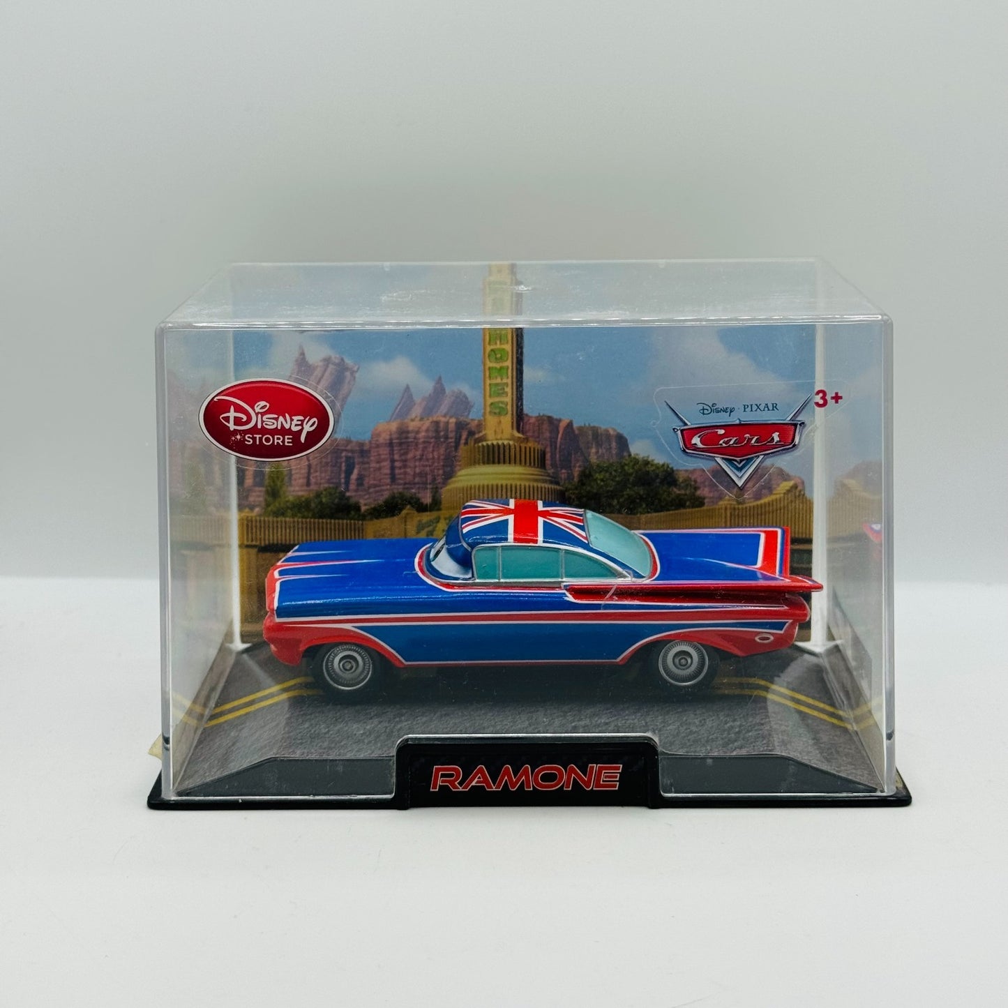 Disney Pixar Cars - UNION JACK RAMONE BRITISH Disney Store - 1:43 Diecast