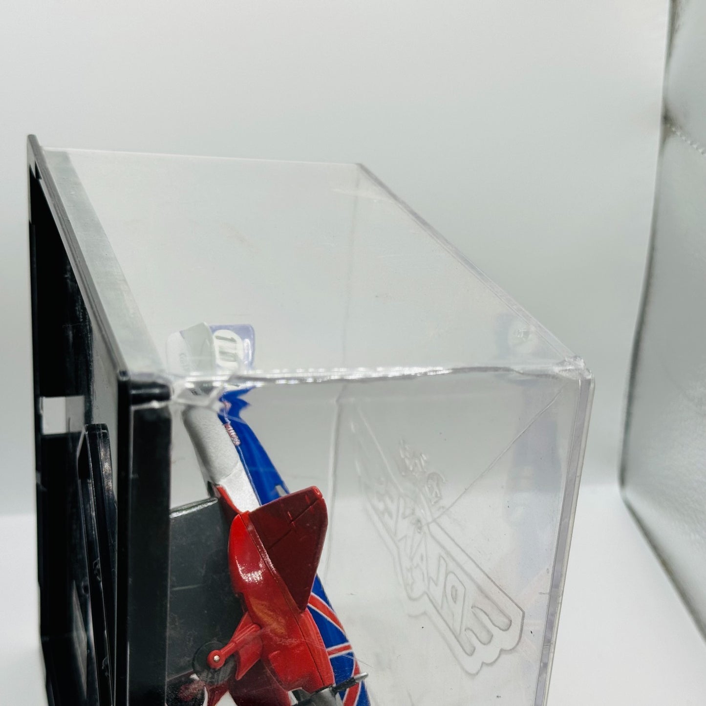 Disney Planes & Pixar Cars - BULLDOG Disney Store - 1:43 Diecast