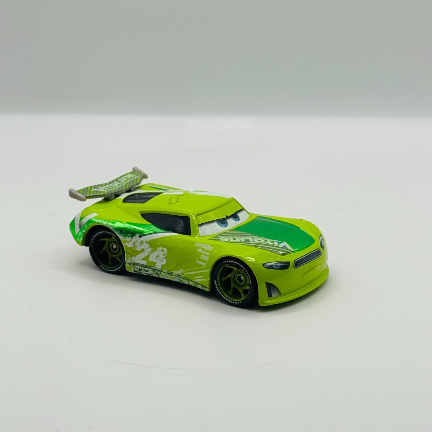 Disney Pixar Cars - CHASE RACELOTT VITOLINE Next Gen *Vietnam* - 1:55 Diecast