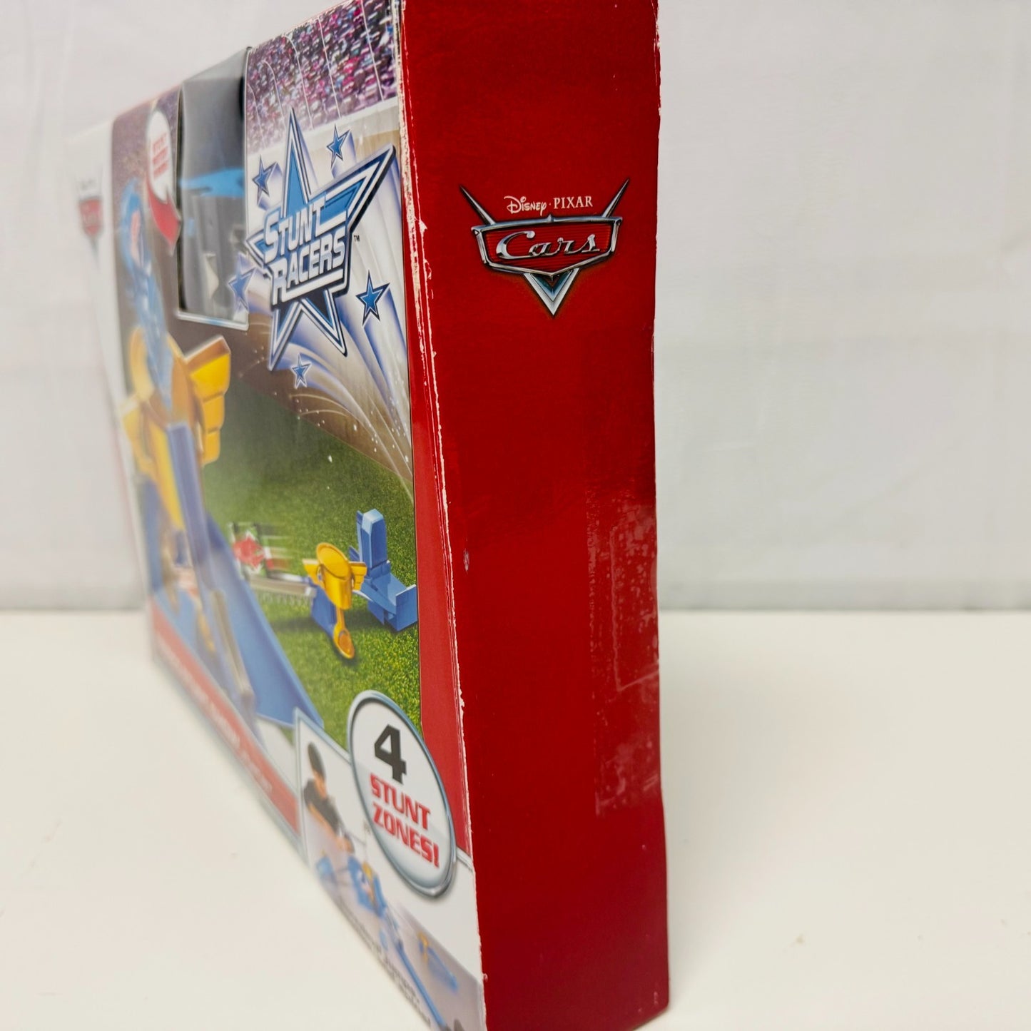 Disney Pixar Cars - STUNT RACERS DINOCO STUNT SHOW STUNT SET 2013 - 1:55 Scale