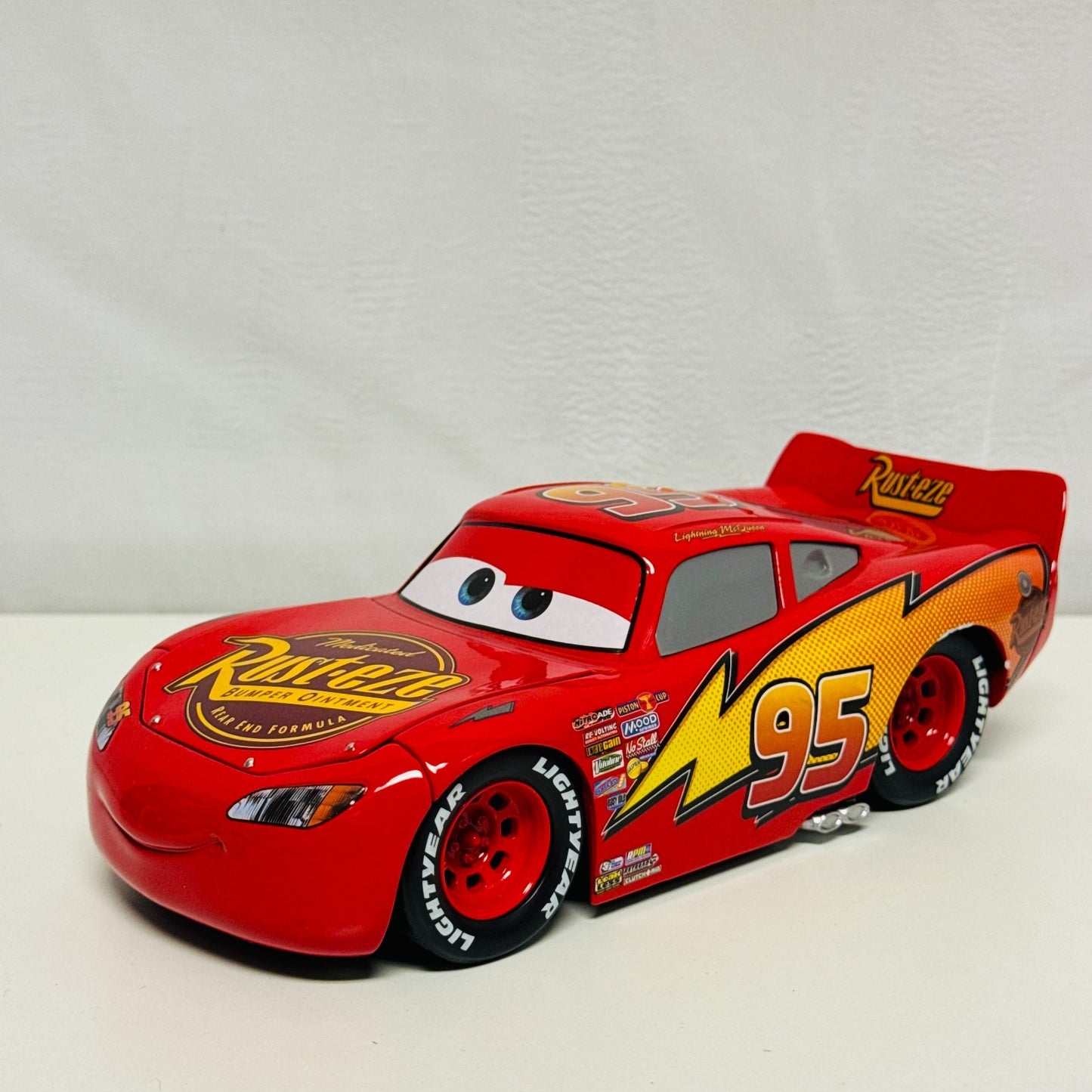 Disney Pixar Cars - JADA CARS 1 LIGHTNING MCQUEEN - 1:24 Diecast