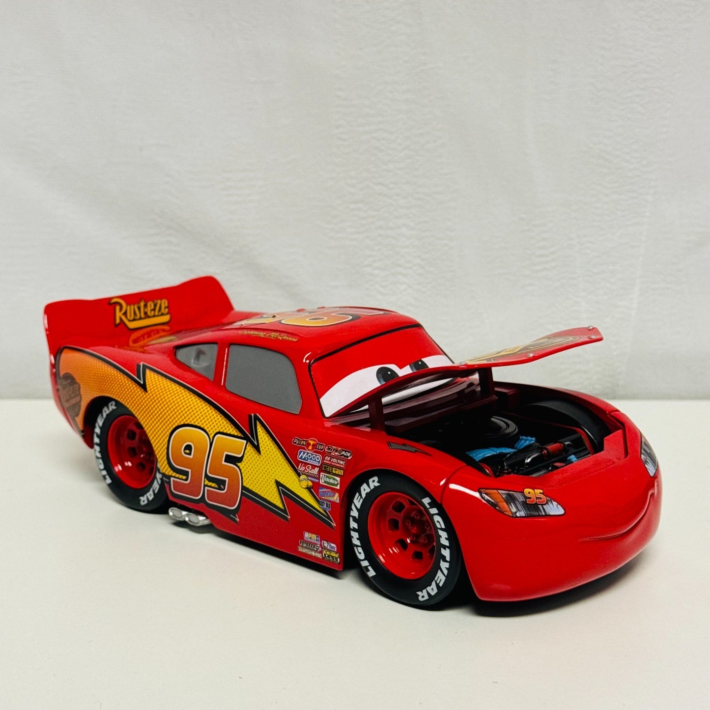 Disney Pixar Cars - JADA CARS 1 LIGHTNING MCQUEEN - 1:24 Diecast