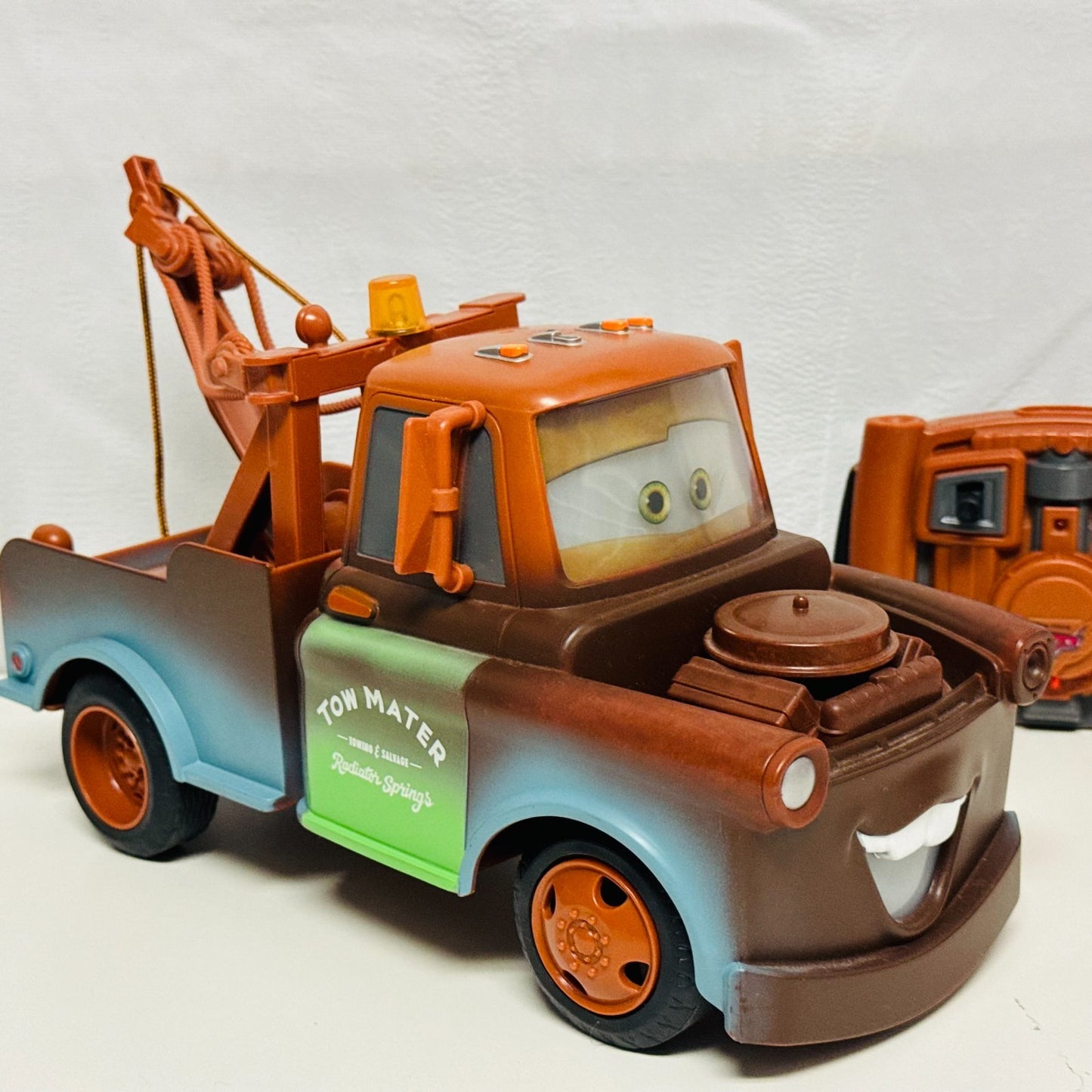 Disney Pixar Cars - AIR HOGS THE REAL MATER INTERACTIVE RC Cars 2 - 1:18 Scale