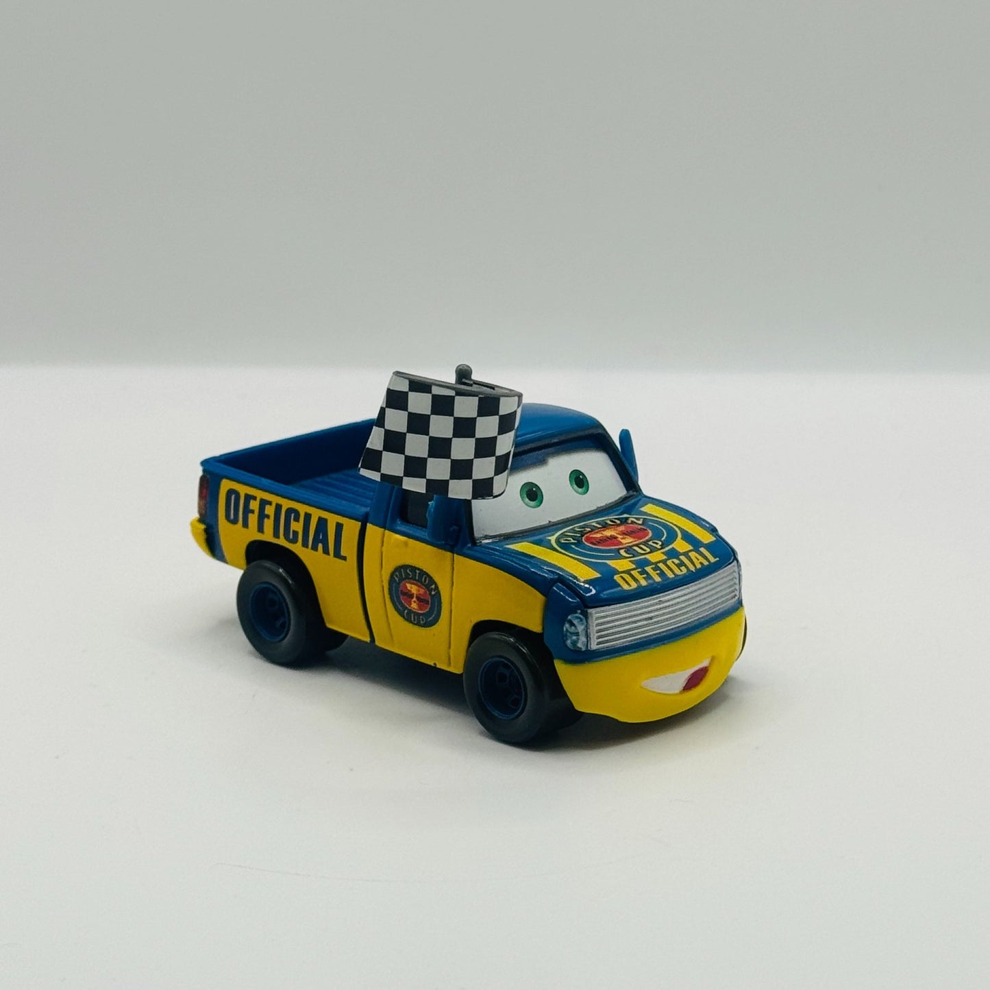 Disney Pixar Cars - DEXTER HOOVER CHECKERED FLAG *Vietnam Variant - 1:55 Diecast