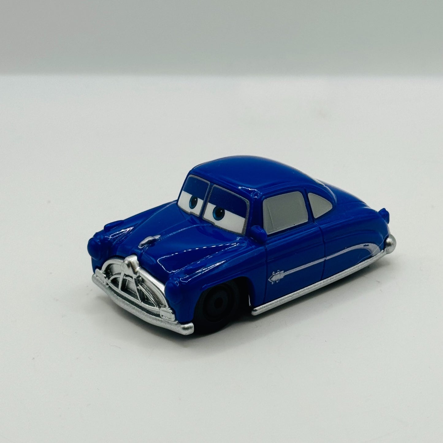 Disney Pixar Cars - 2026 COMPLETE HERITAGE COLLECTION SHERIFF, CRUZ, KING, MATER