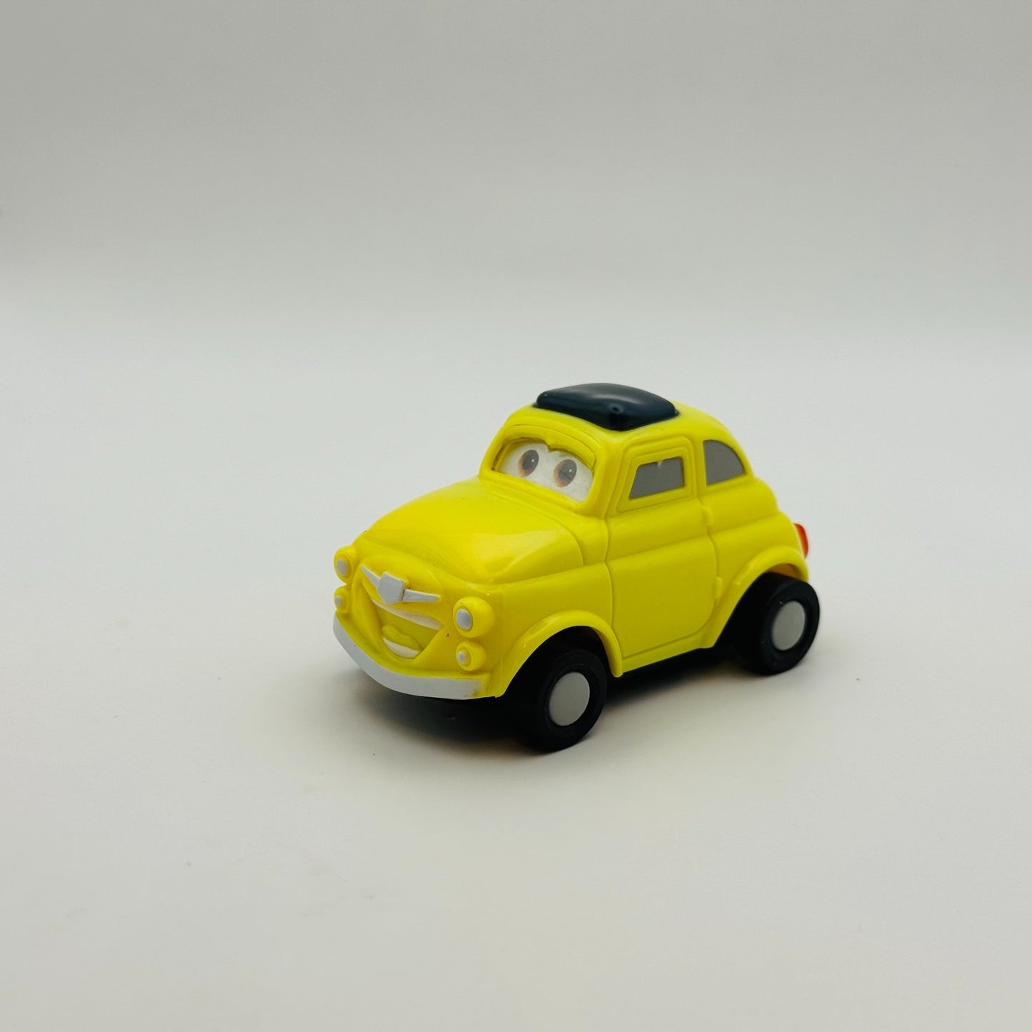 Disney Pixar Cars - PULL BACK PULLBAX LUIGI - 2006 Desert Series