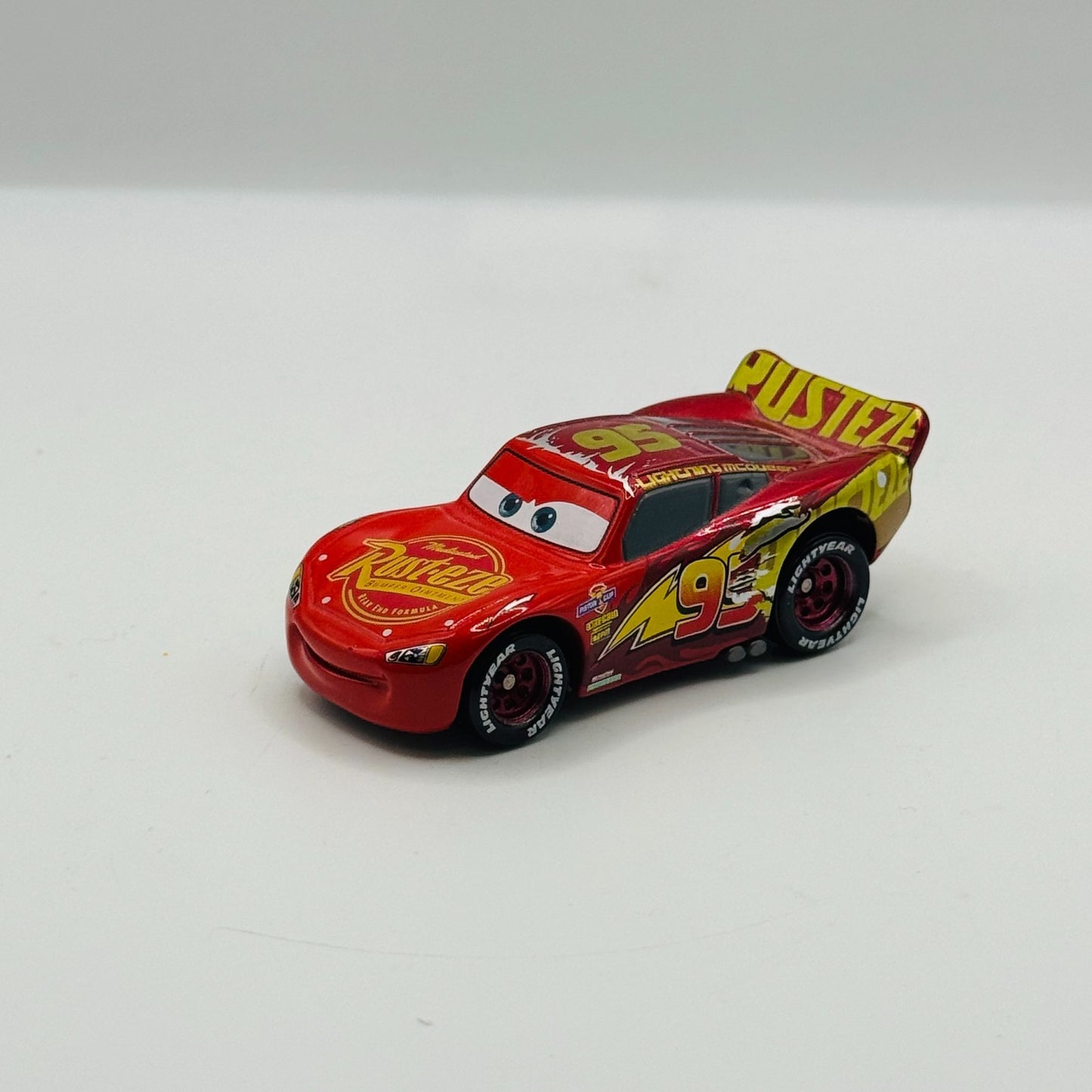 Disney Pixar Cars Tomica MCQUEEN DAY COLLECTION 2019 SHREDDED WRAP 1:64 Diecast