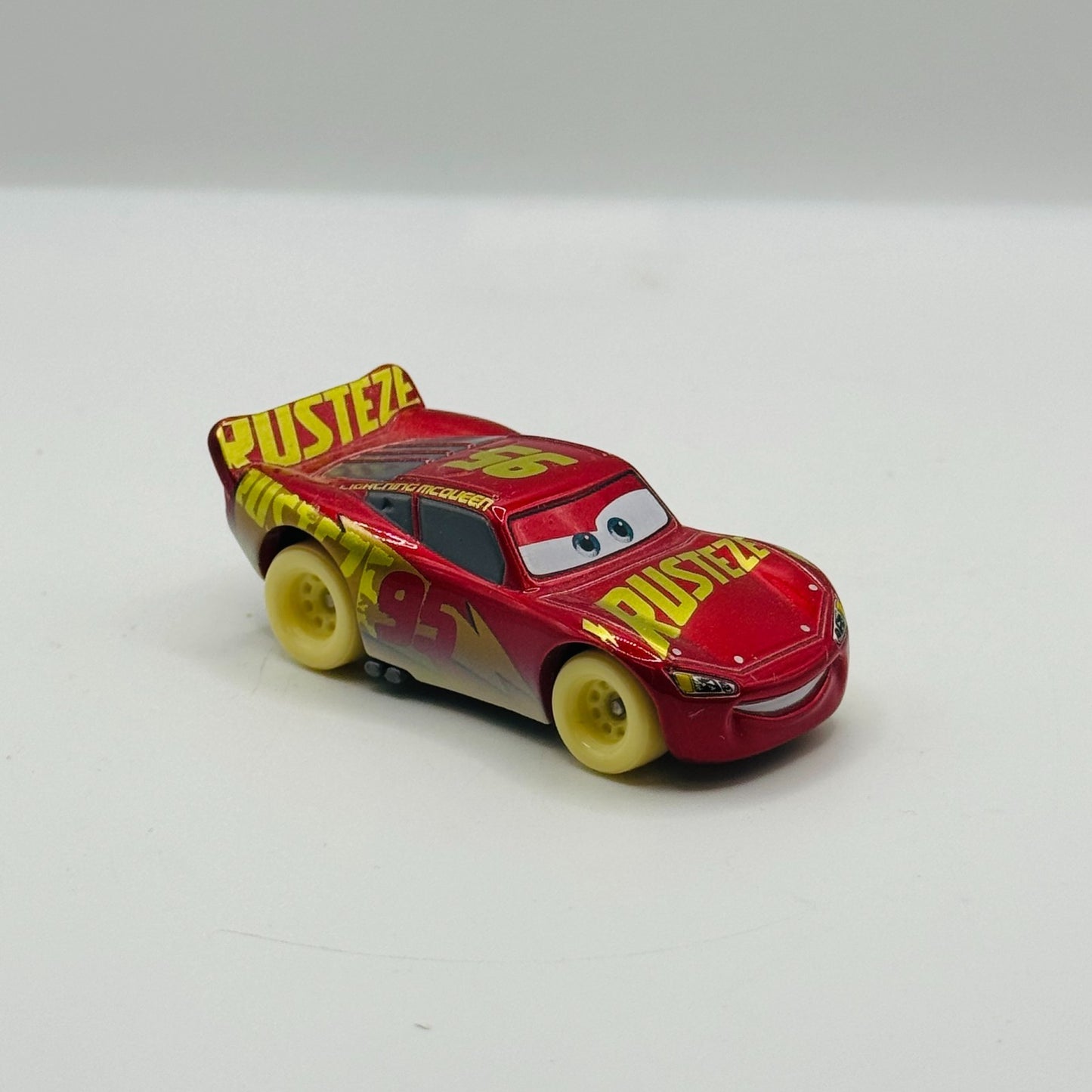 Disney Pixar Cars Tomica MCQUEEN DAY COLLECTION 2019 SHREDDED WRAP 1:64 Diecast