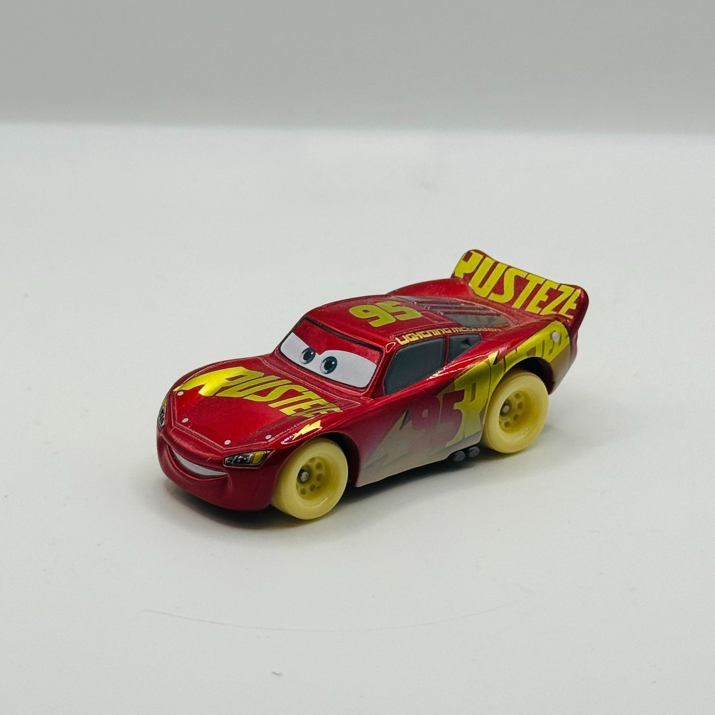 Disney Pixar Cars Tomica MCQUEEN DAY COLLECTION 2019 SHREDDED WRAP 1:64 Diecast