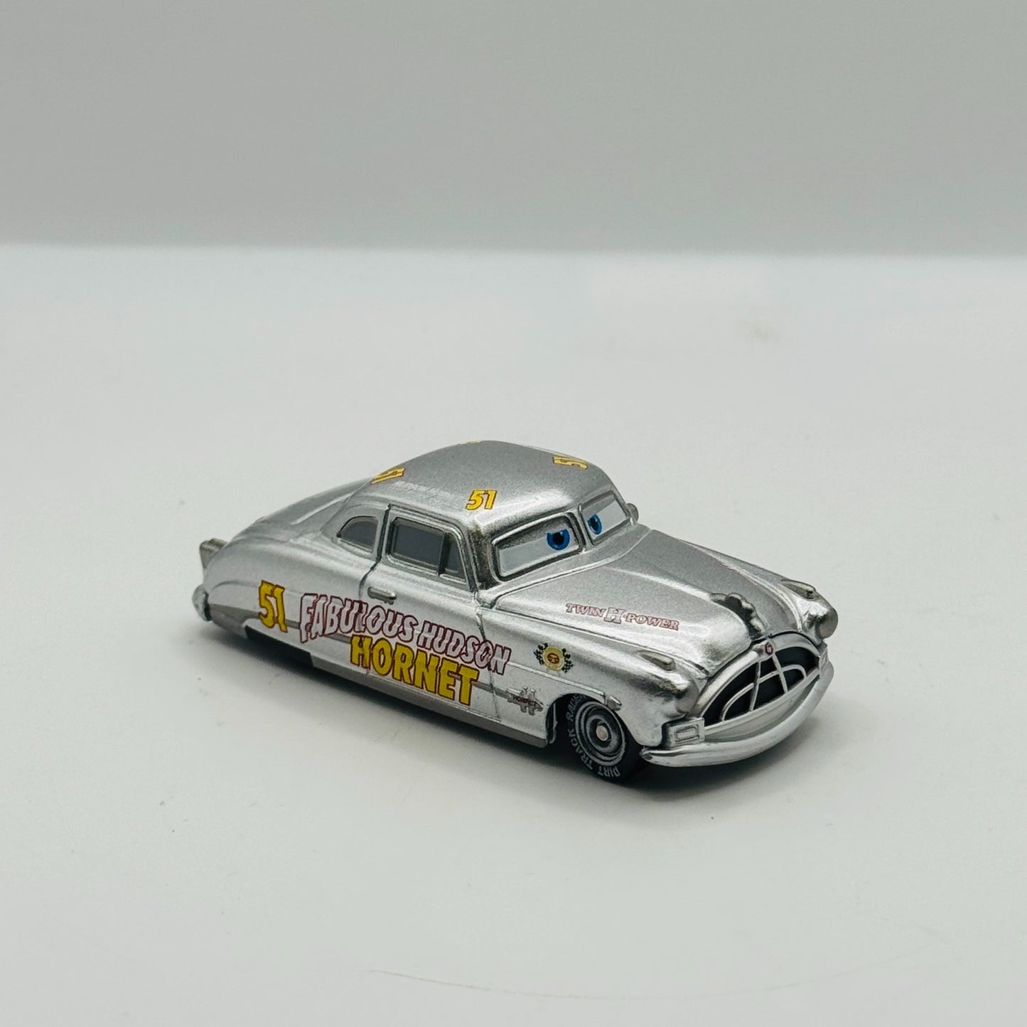 Disney Pixar Cars - Tomica SILVER DOC HUDSON C-40 - 1:64 Diecast
