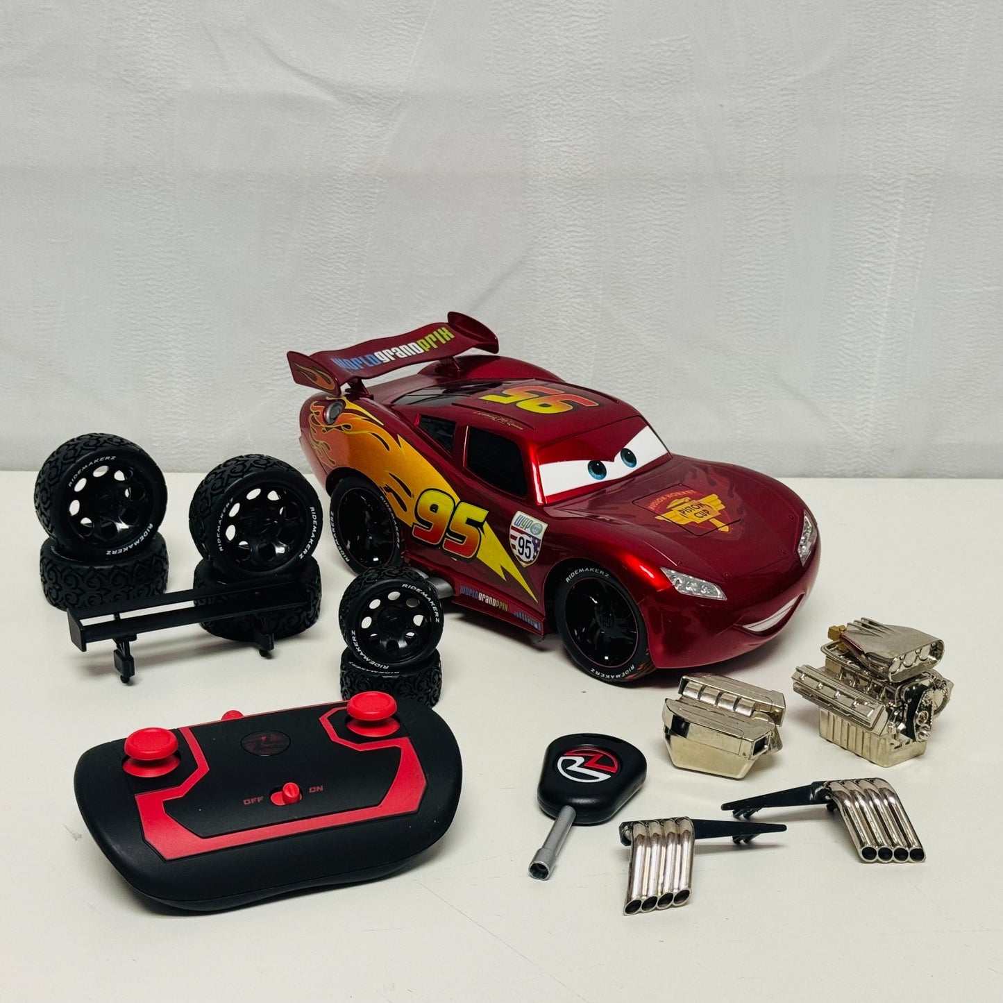 Disney Pixar Cars - RIDEMAKERZ RC WGP MCQUEEN & MONSTER TRUCK MATER - *SEE PICS*