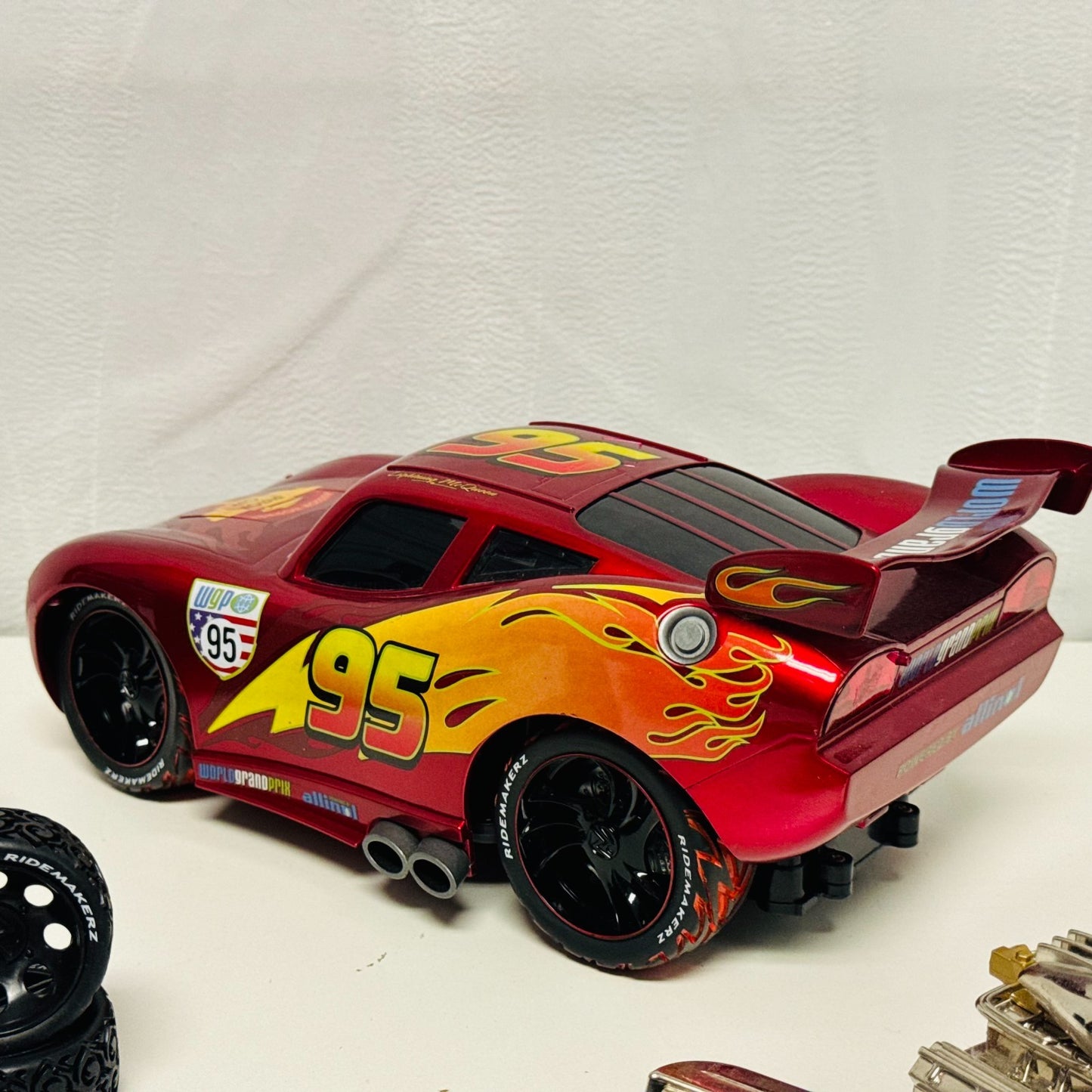 Disney Pixar Cars - RIDEMAKERZ RC WGP MCQUEEN & MONSTER TRUCK MATER - *SEE PICS*