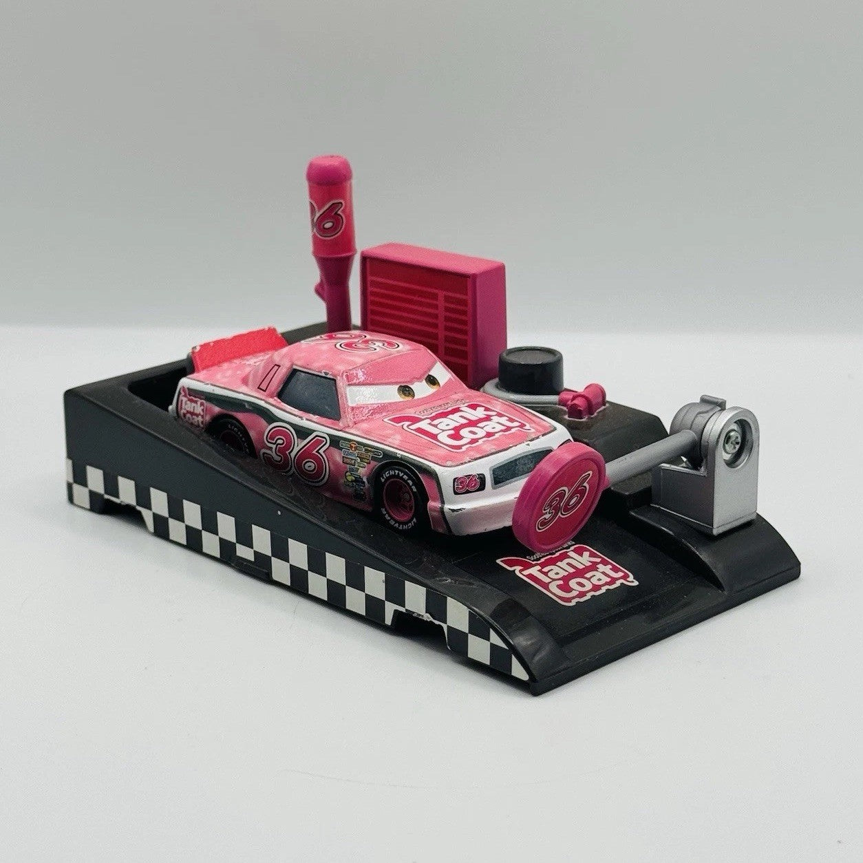 Disney Pixar Cars PIT RACE-OFF LAUNCHER TANK COAT EUGENE CARBURESKI 1:55 Diecast